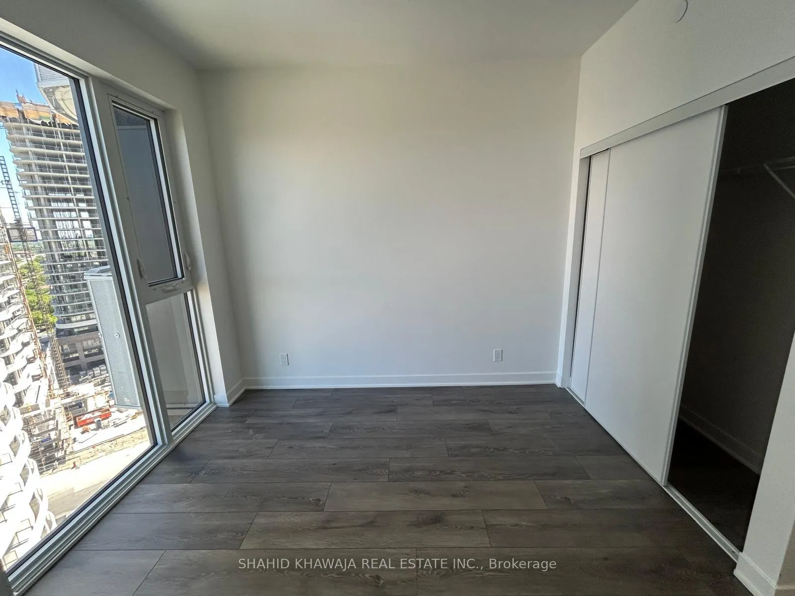 Photo 14 of Unit 1302, 10 Flavelle Trail W, Vaughan, Steeles West Industrial — HOMEH