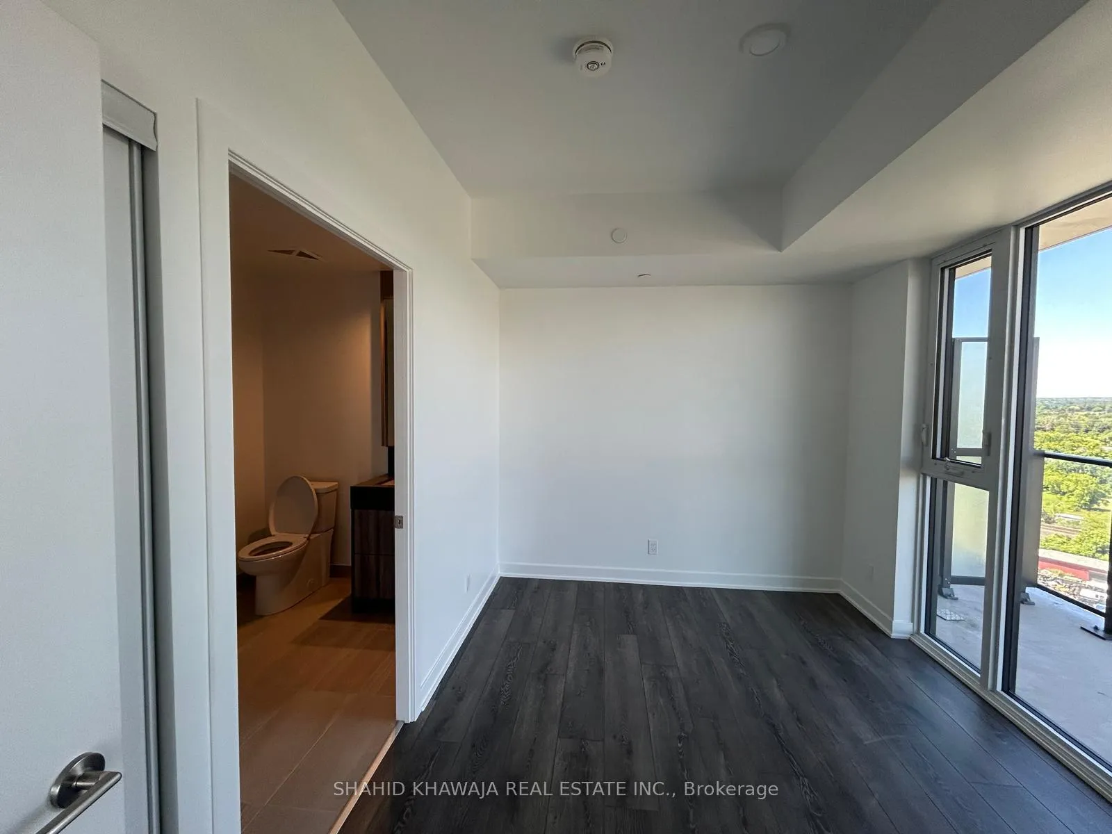 Photo 16 of Unit 1302, 10 Flavelle Trail W, Vaughan, Steeles West Industrial — HOMEH