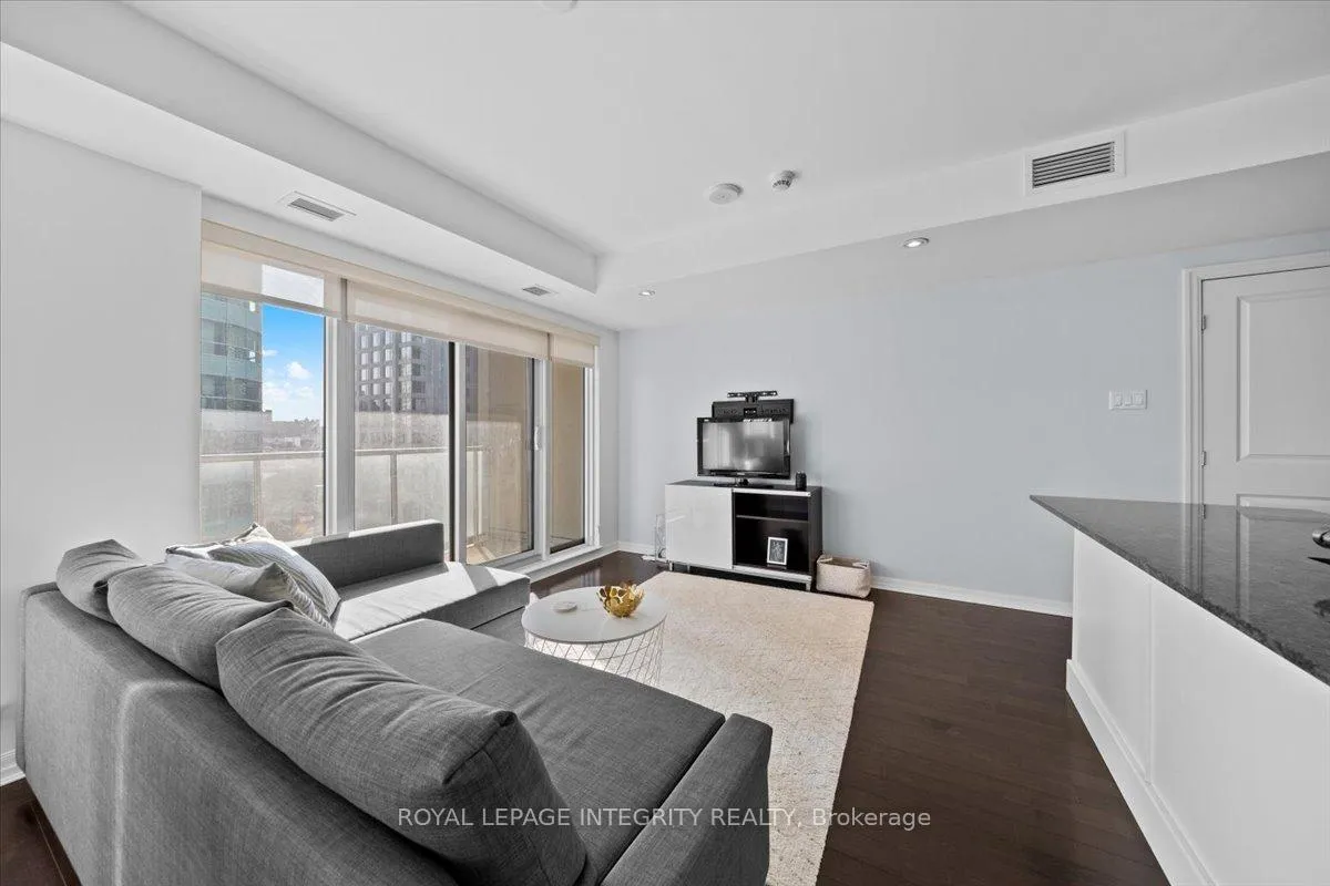 Photo 5 of Unit 909, 242 Rideau Street, Ottawa, Sandy Hill — HOMEH