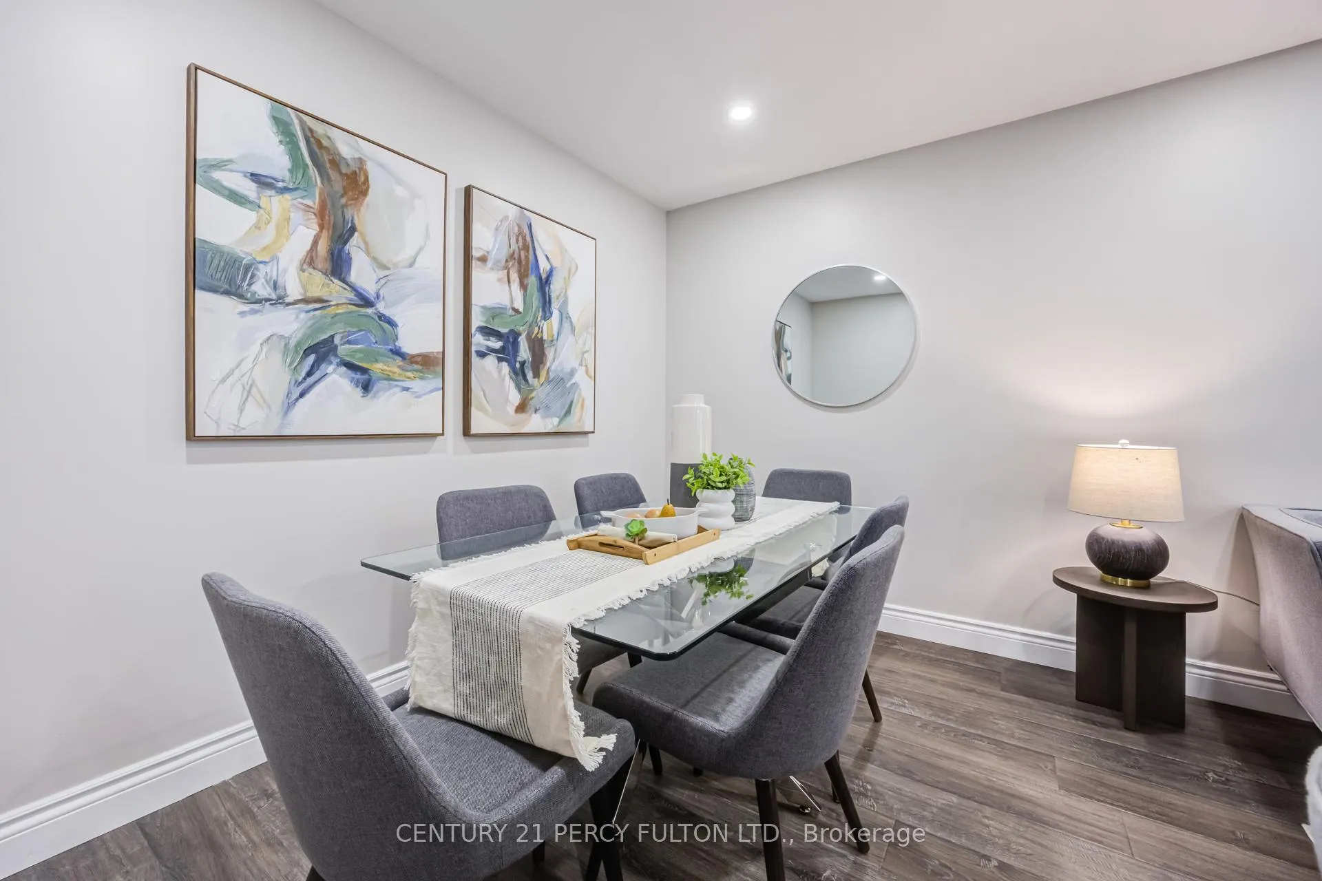 Photo 5 of 15 Jollow Drive, Clarington, Bowmanville — HOMEH