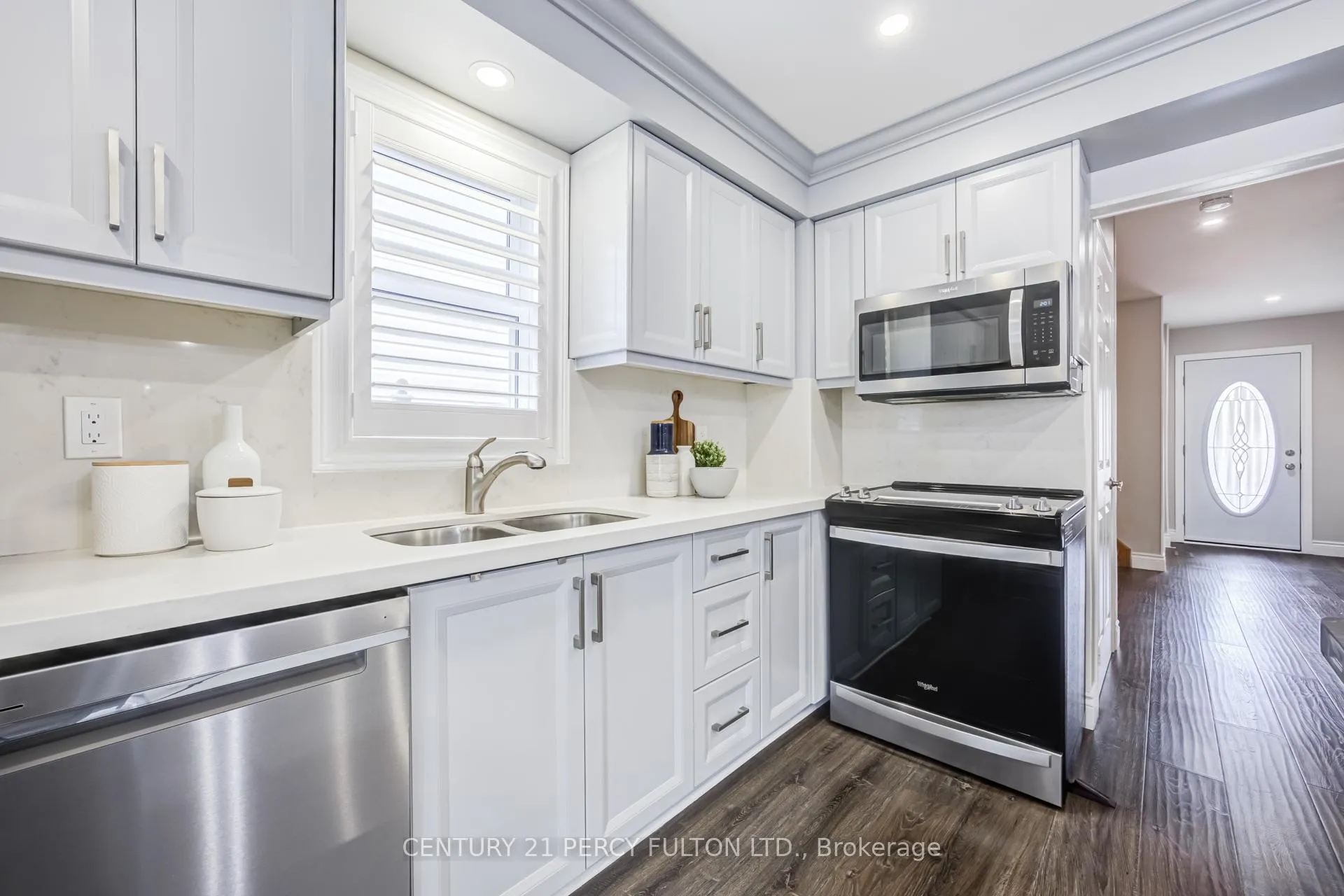 Photo 17 of 15 Jollow Drive, Clarington, Bowmanville — HOMEH