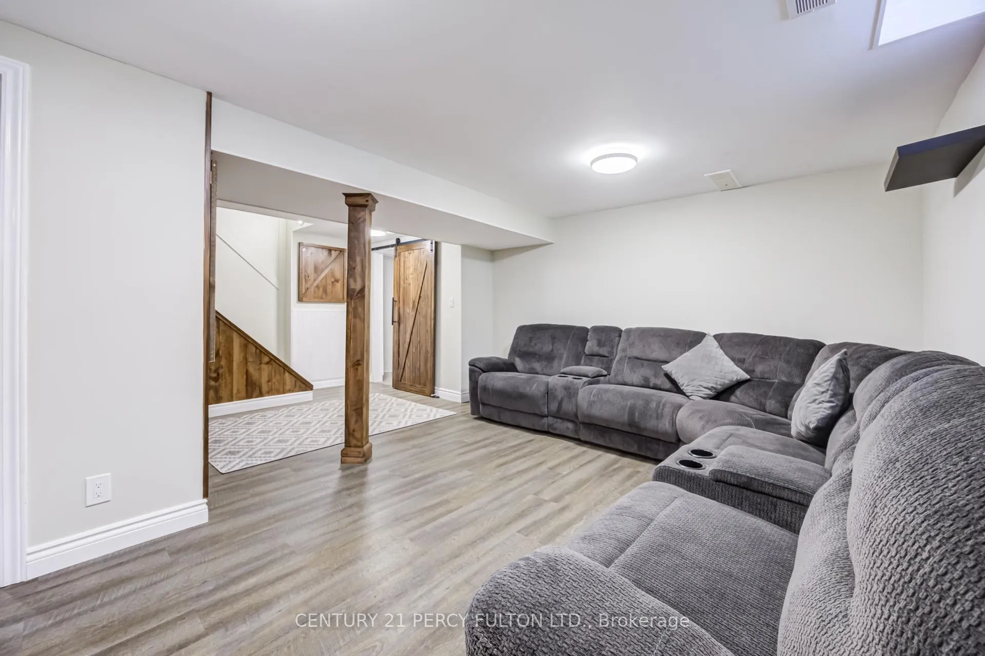 Photo 34 of 15 Jollow Drive, Clarington, Bowmanville — HOMEH