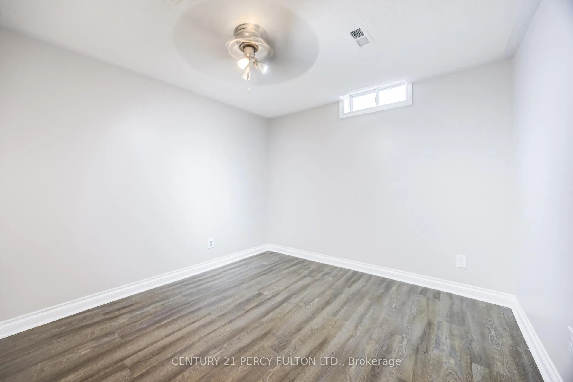 Photo 36 of 15 Jollow Drive, Clarington, Bowmanville — HOMEH