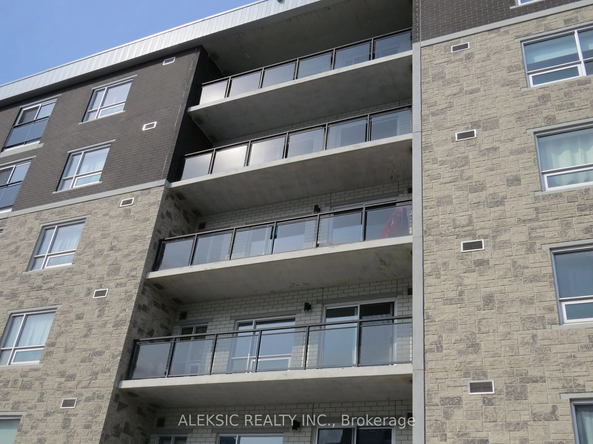 Photo 2 of Unit H404, 275 Larch Street, Waterloo — HOMEH