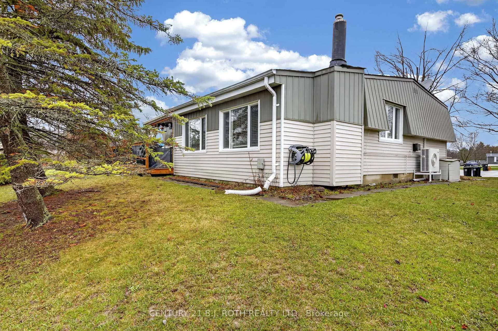 Photo 43 of 25 Comforts Cove Court, Innisfil, Rural Innisfil — HOMEH