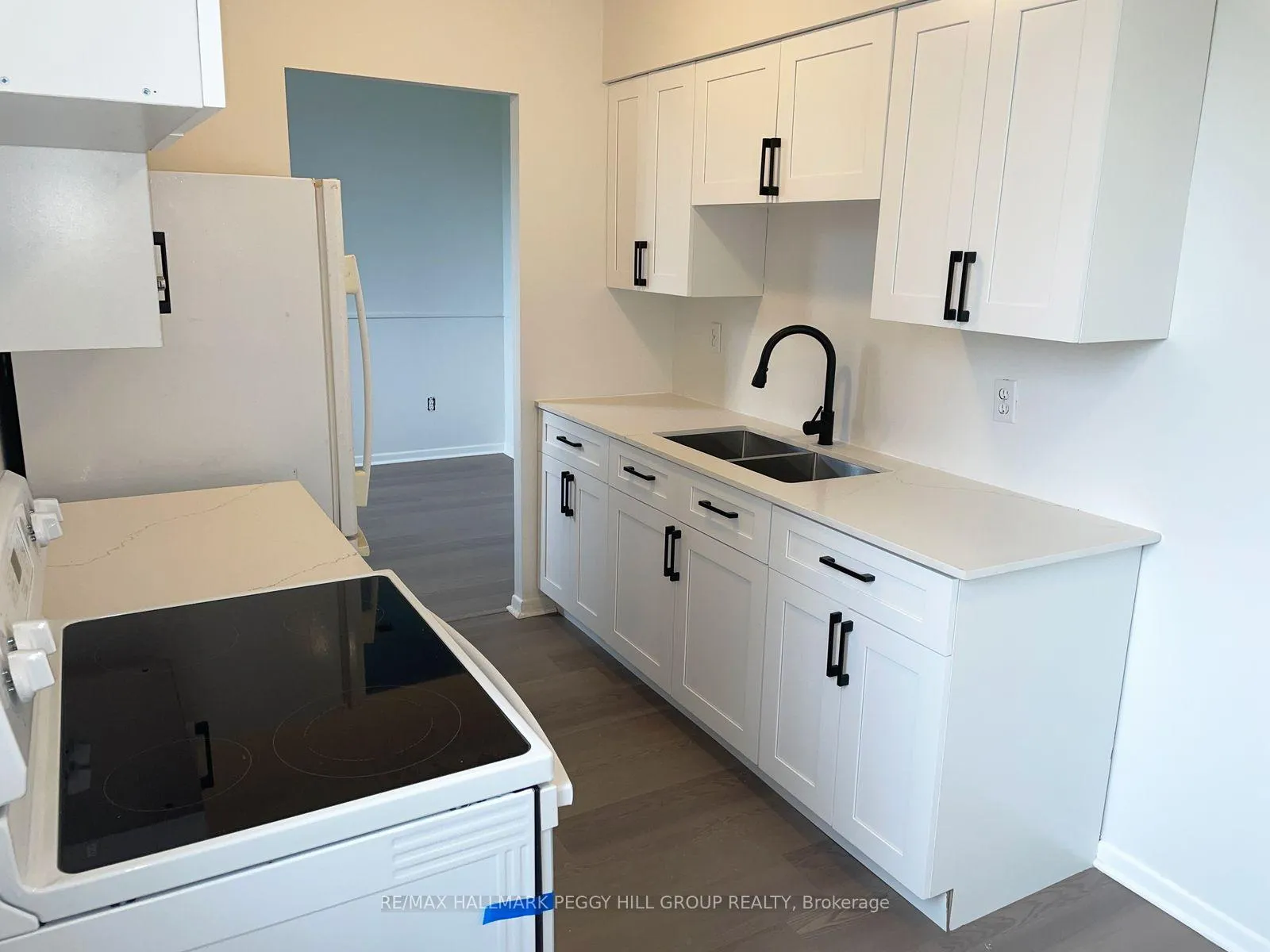 Photo 2 of Unit 208, 1900 Sheppard Avenue E, North York, Pleasant View — HOMEH