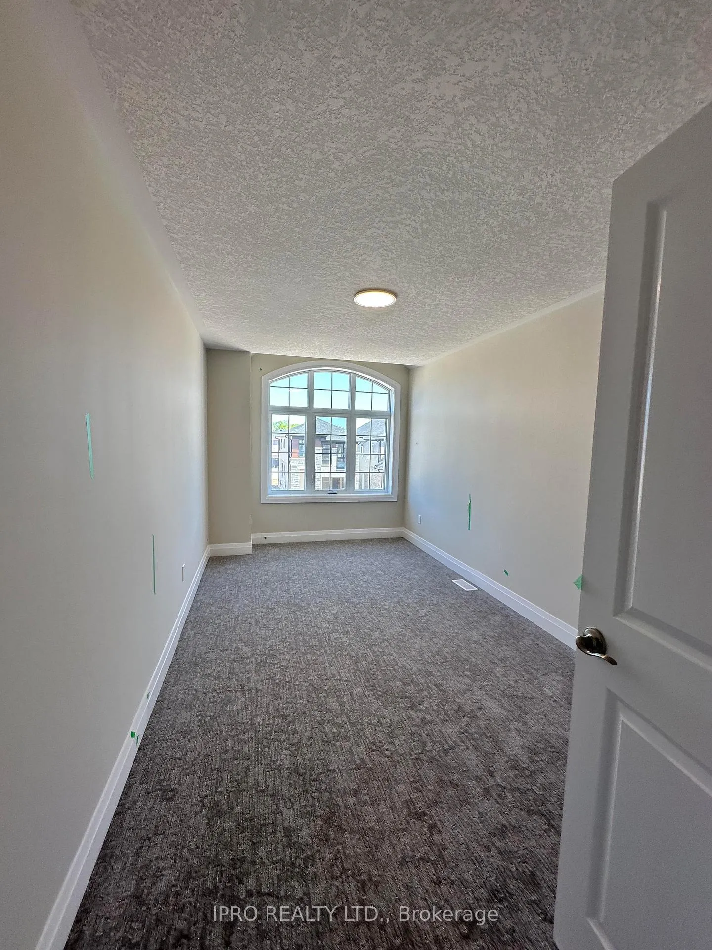 Photo 13 of 11 Jacob Detweiller Drive, Kitchener — HOMEH