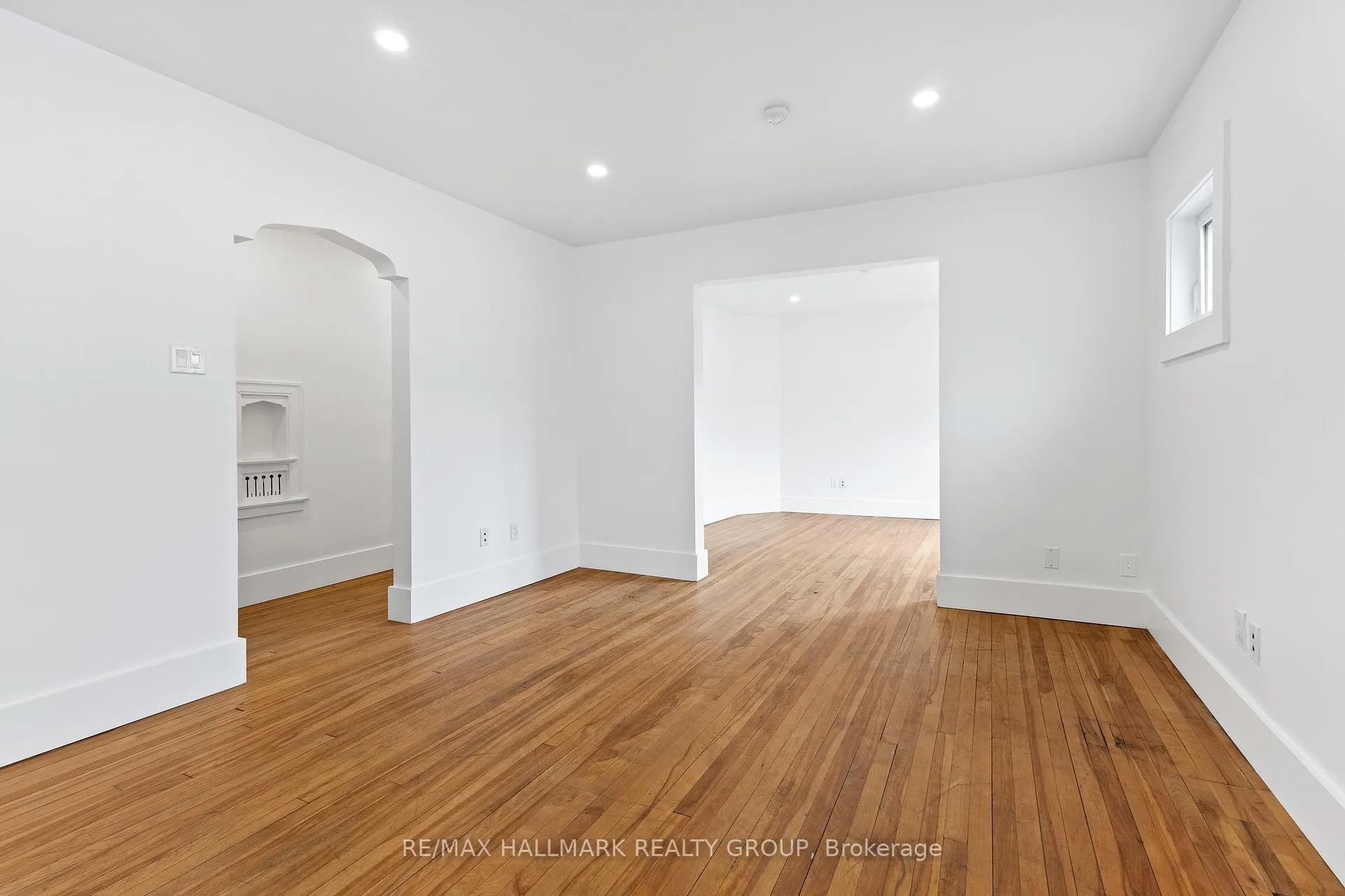 Photo 7 of 455 Metcalfe Street, Ottawa, Ottawa Centre — HOMEH