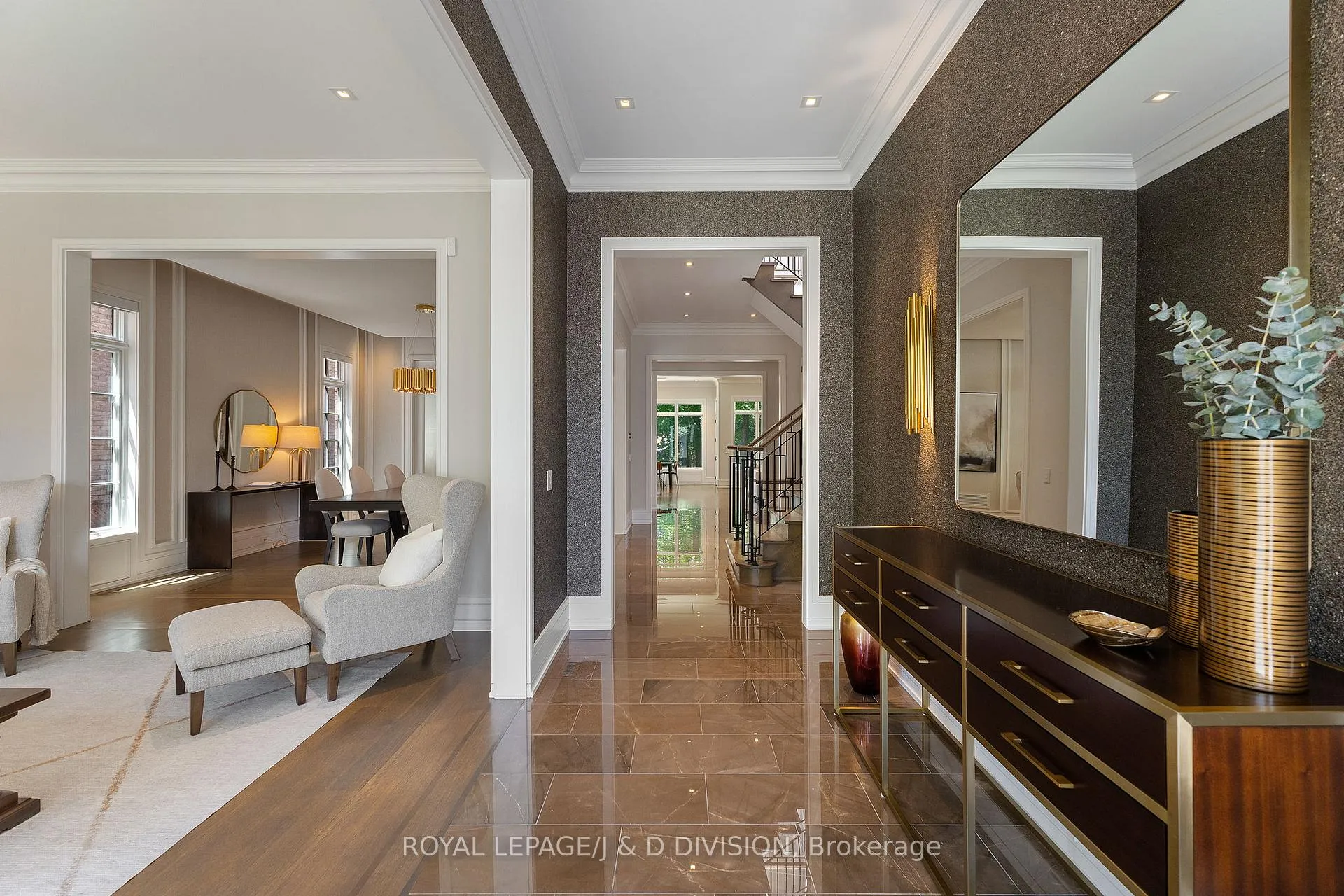 Photo 8 of 224 St Leonard's Avenue, North York, Bridle Path-Sunnybrook-York Mills — HOMEH