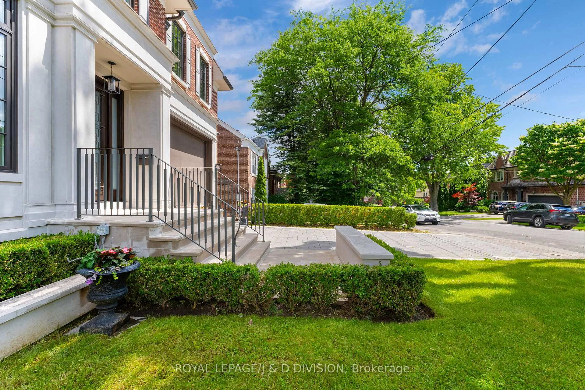 Photo 7 of 224 St Leonard's Avenue, North York, Bridle Path-Sunnybrook-York Mills — HOMEH