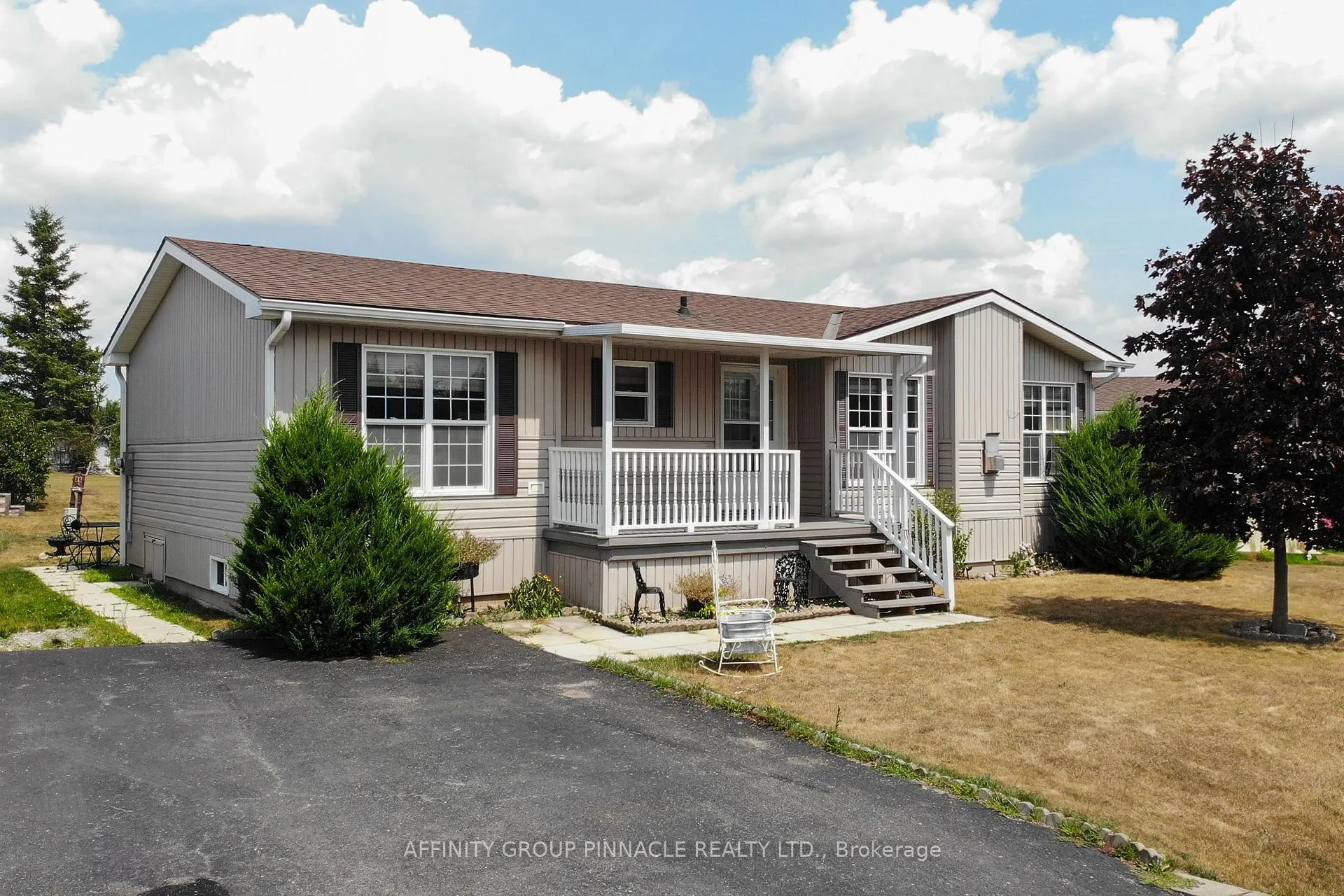 Photo 1 of 20 Creekside Circle, Kawartha Lakes, Verulam — HOMEH