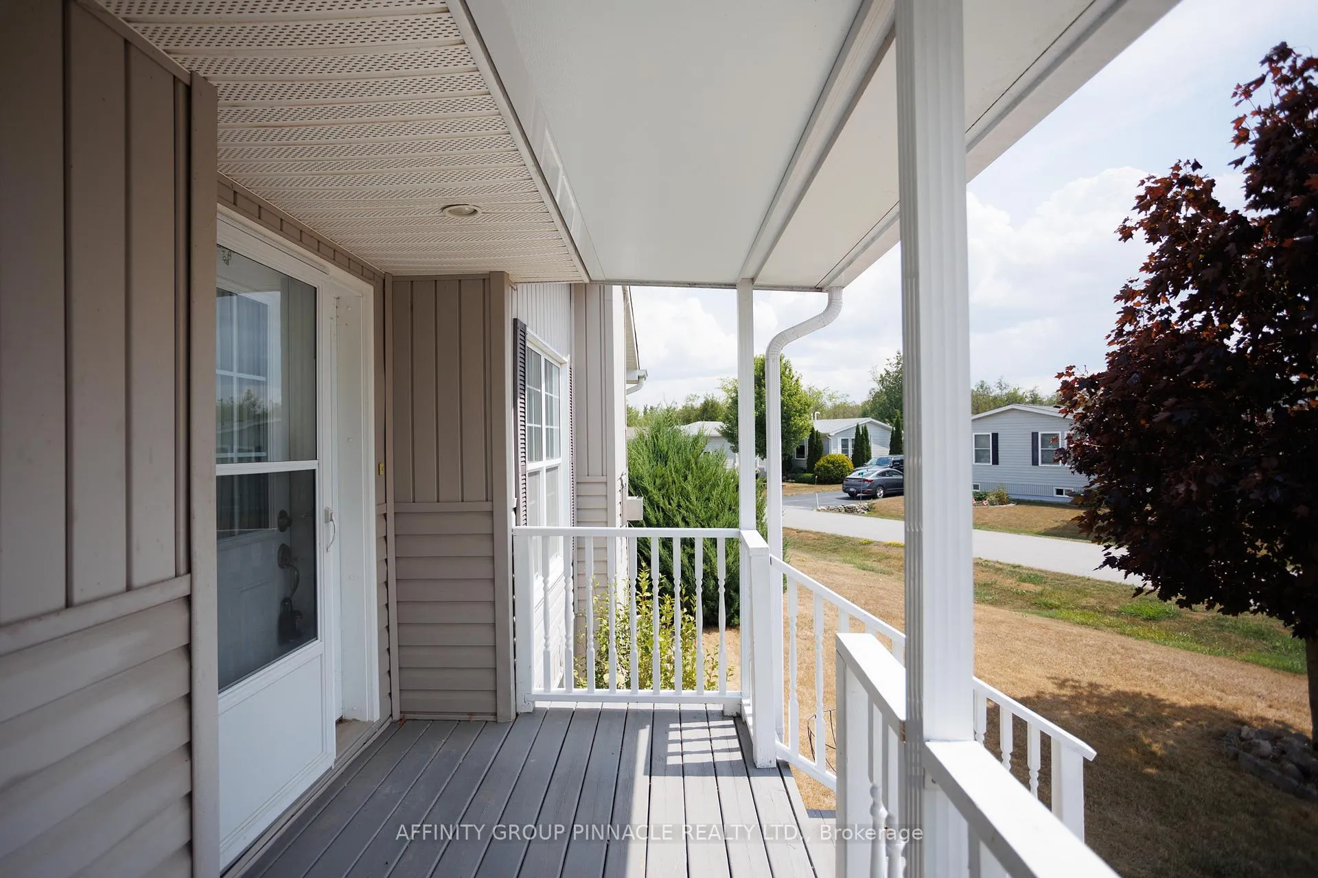 Photo 5 of 20 Creekside Circle, Kawartha Lakes, Verulam — HOMEH