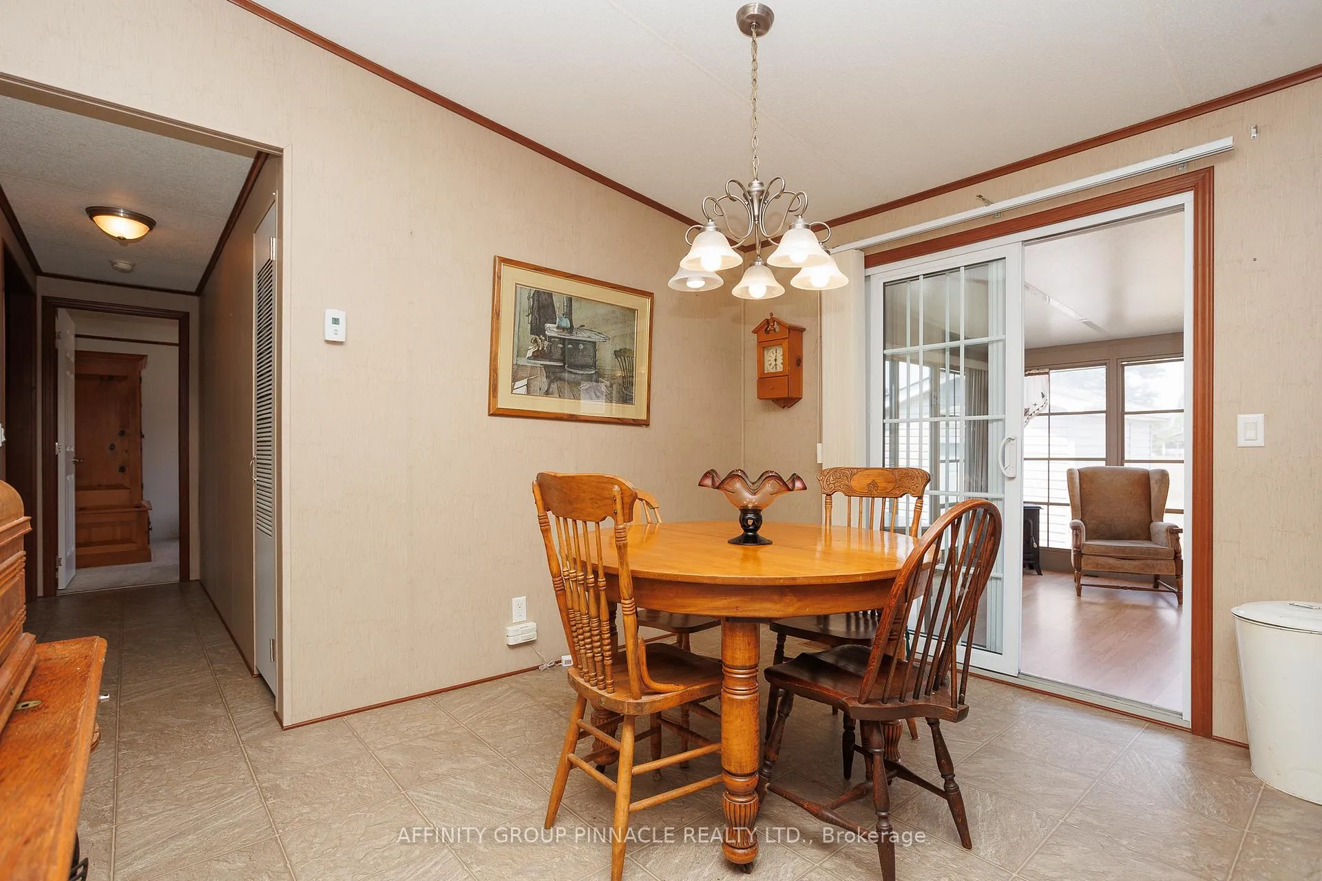 Photo 21 of 20 Creekside Circle, Kawartha Lakes, Verulam — HOMEH