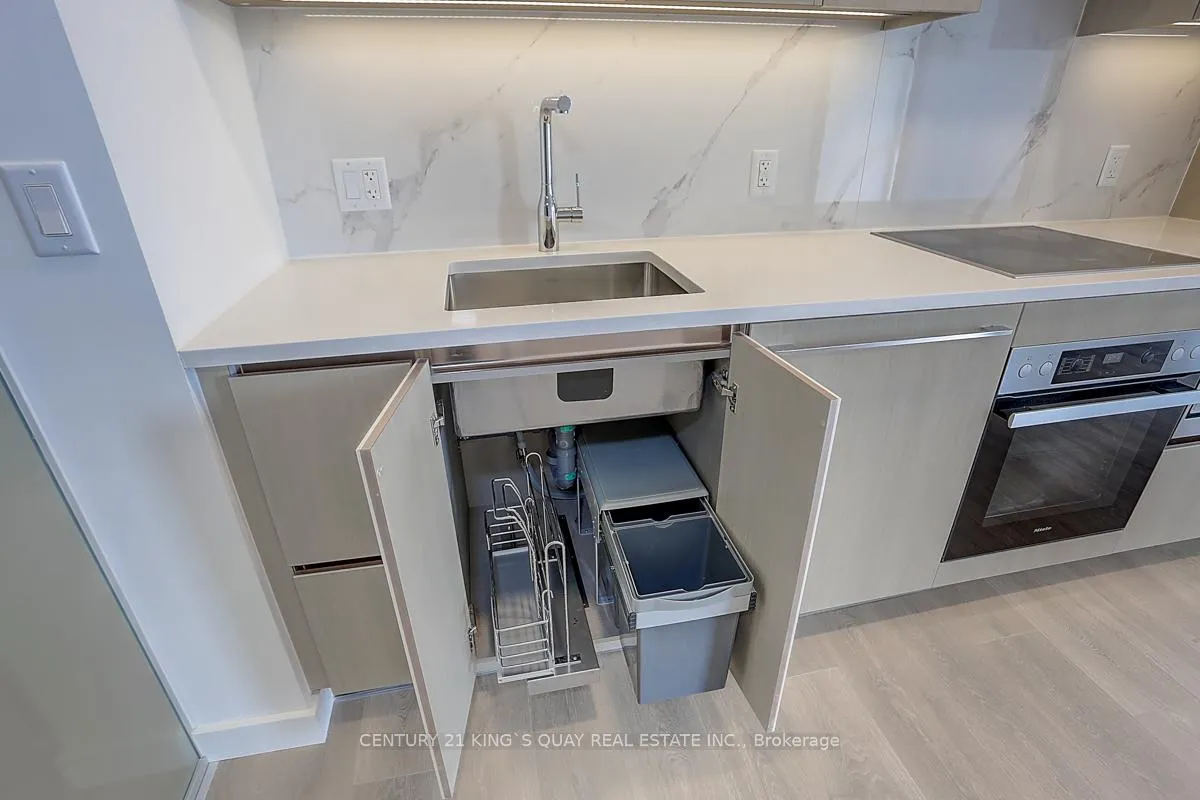Photo 24 of Unit 601, 25 Mcmahon Drive, North York, Bayview Village — HOMEH