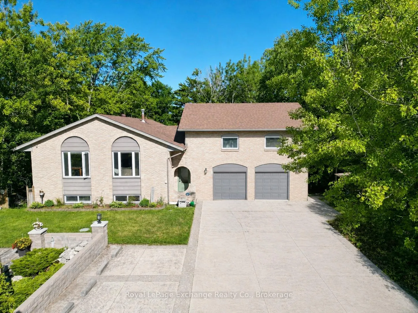 Photo 2 of 71 Upper Lorne Beach Road, Kincardine — HOMEH