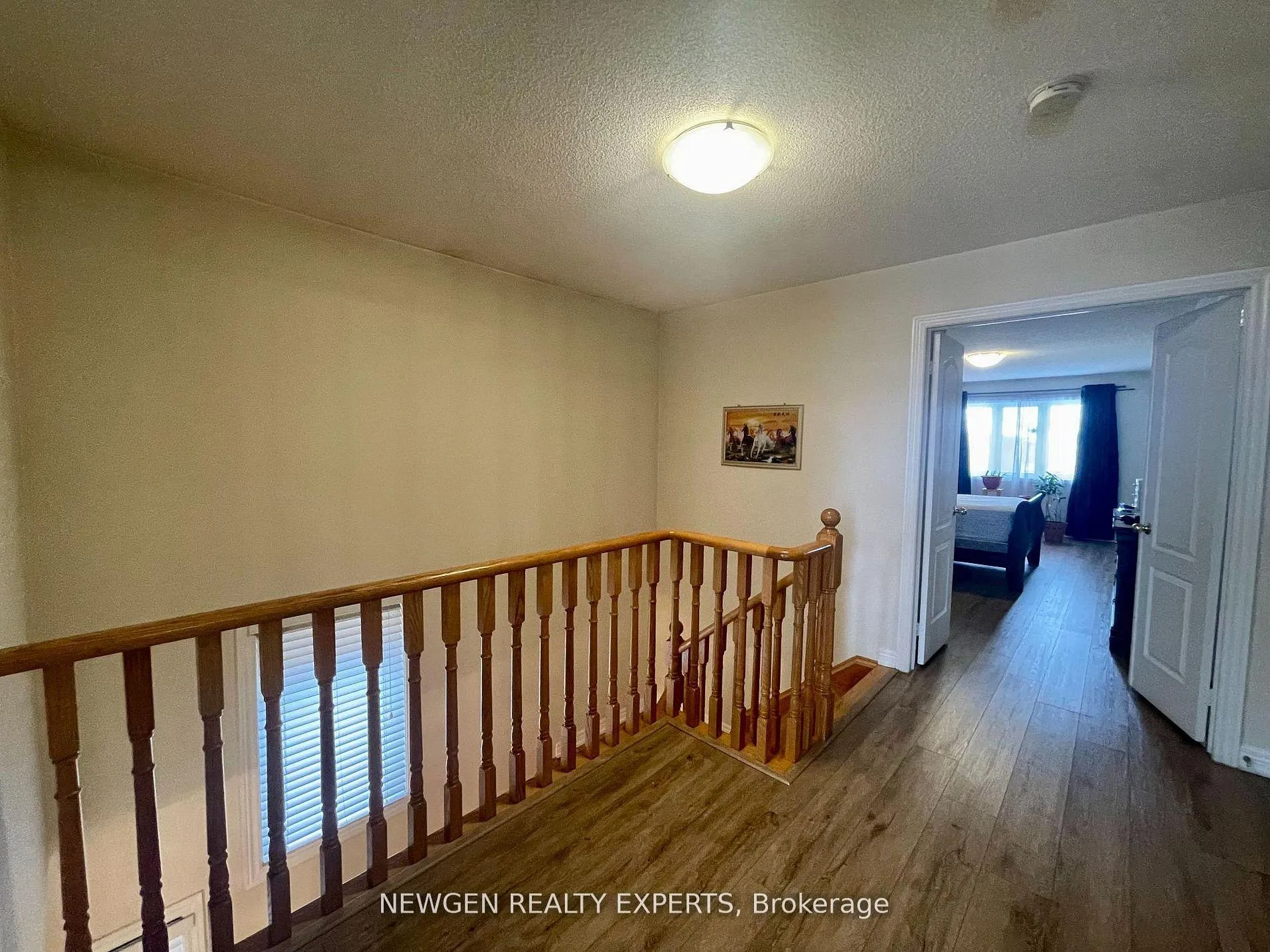 Photo 11 of Unit #Upper, 42 Crystalview Crescent, Brampton, Bram East — HOMEH