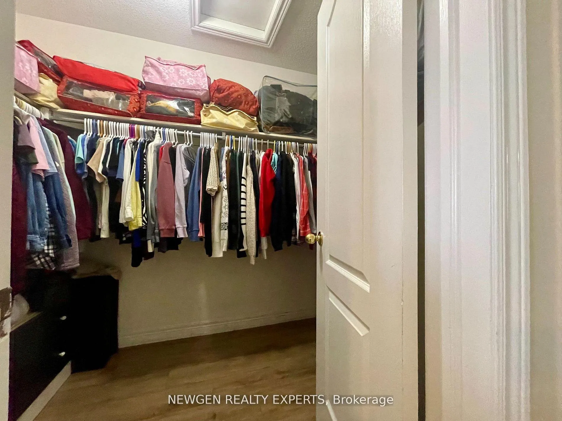 Photo 16 of Unit #Upper, 42 Crystalview Crescent, Brampton, Bram East — HOMEH