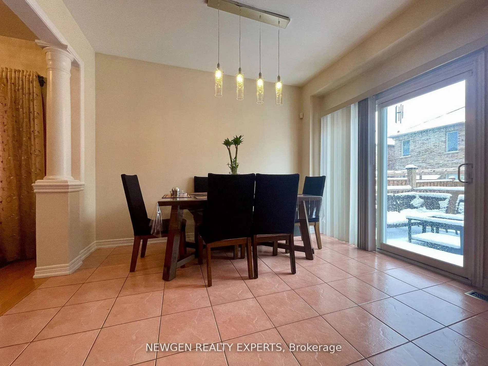 Photo 19 of Unit #Upper, 42 Crystalview Crescent, Brampton, Bram East — HOMEH