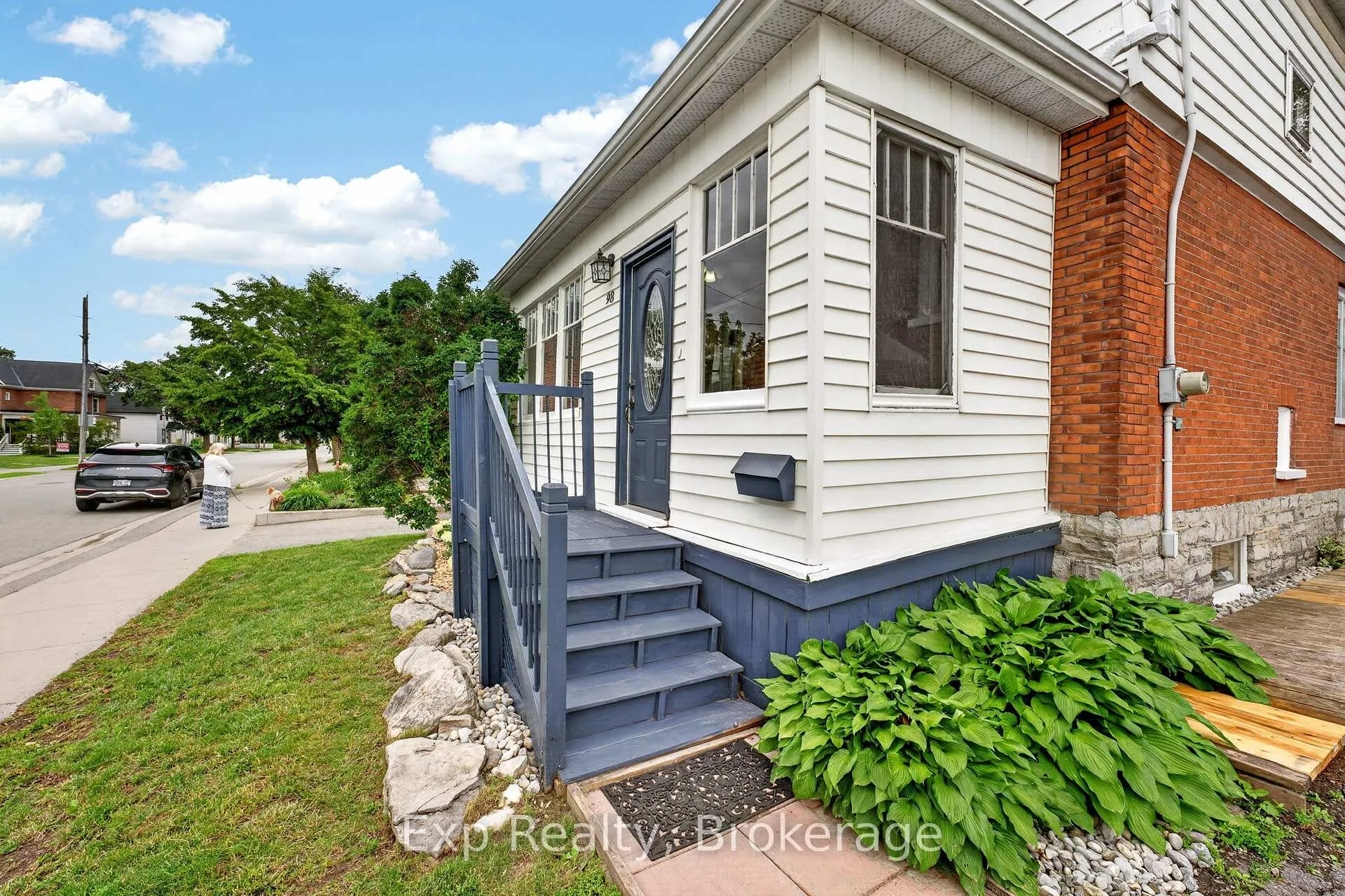 Photo 4 of 98 Cedar Street, Belleville, Belleville Ward — HOMEH
