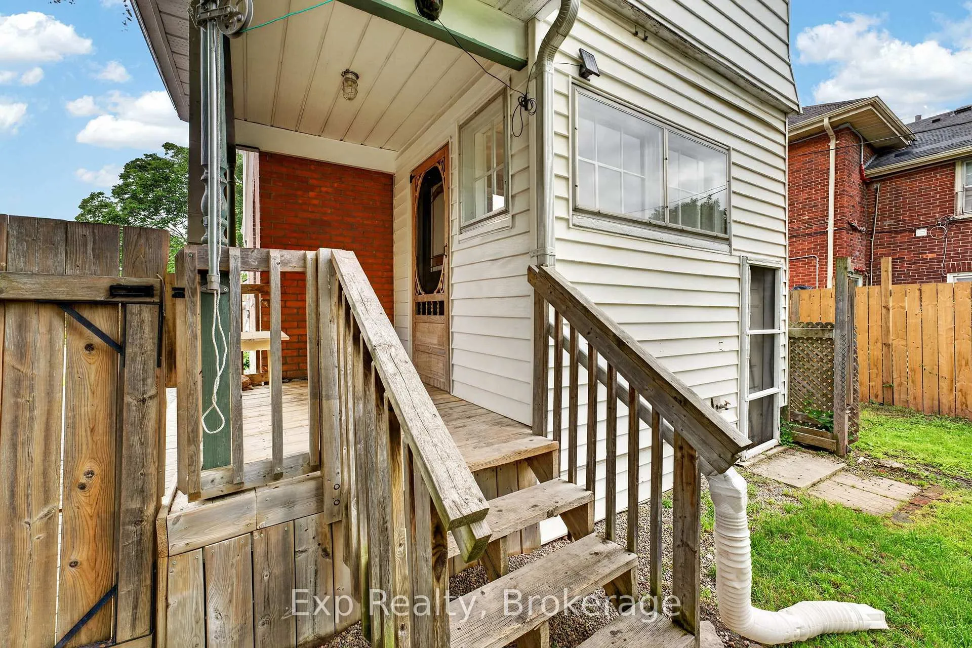 Photo 33 of 98 Cedar Street, Belleville, Belleville Ward — HOMEH