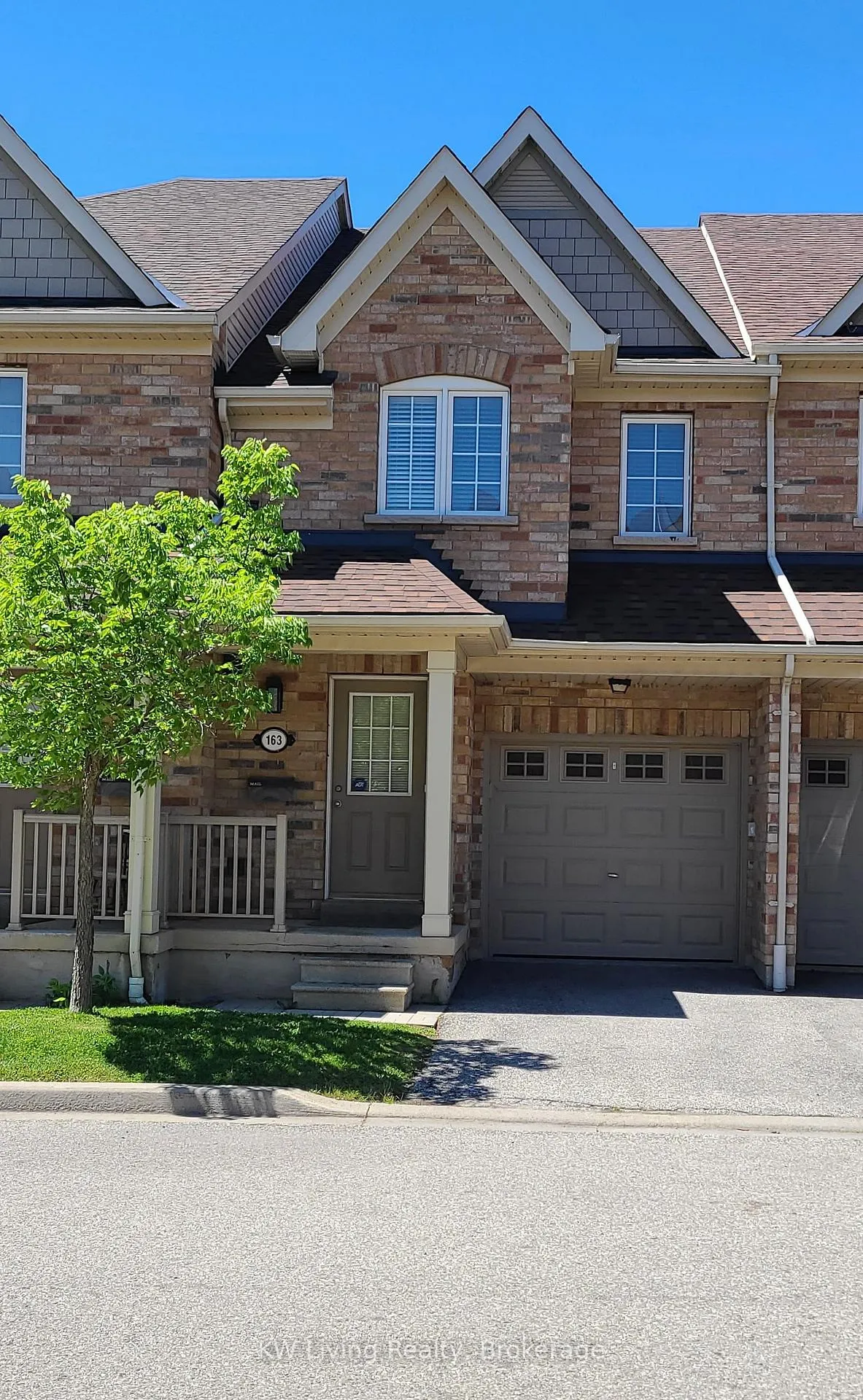 Front of Unit 163, 5255 Palmetto Place