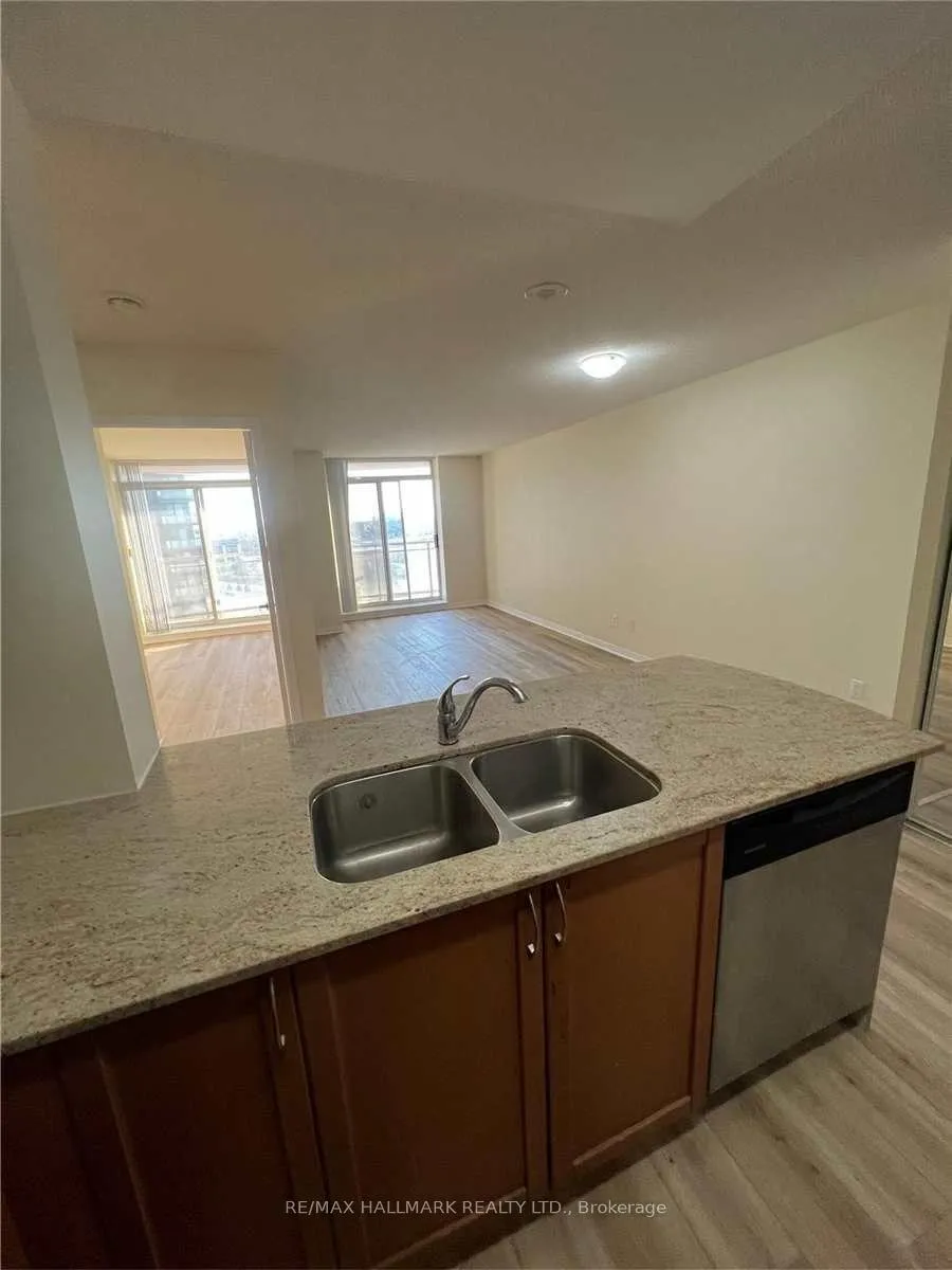 Photo 10 of Unit 1007, 75 King William Crescent, Richmond Hill, Langstaff — HOMEH