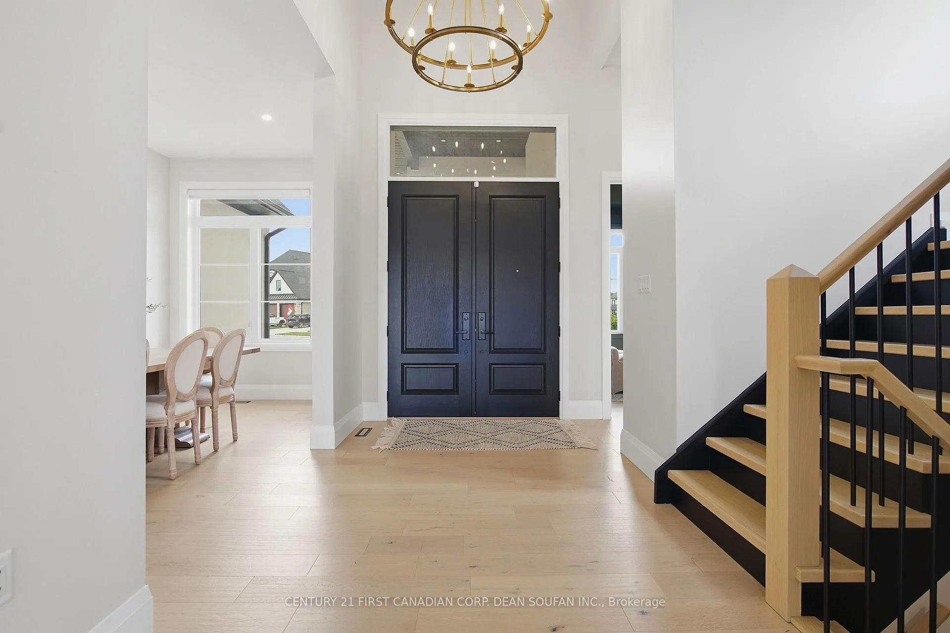 Photo 3 of 7525 Silver Creek Crescent, London, South V — HOMEH