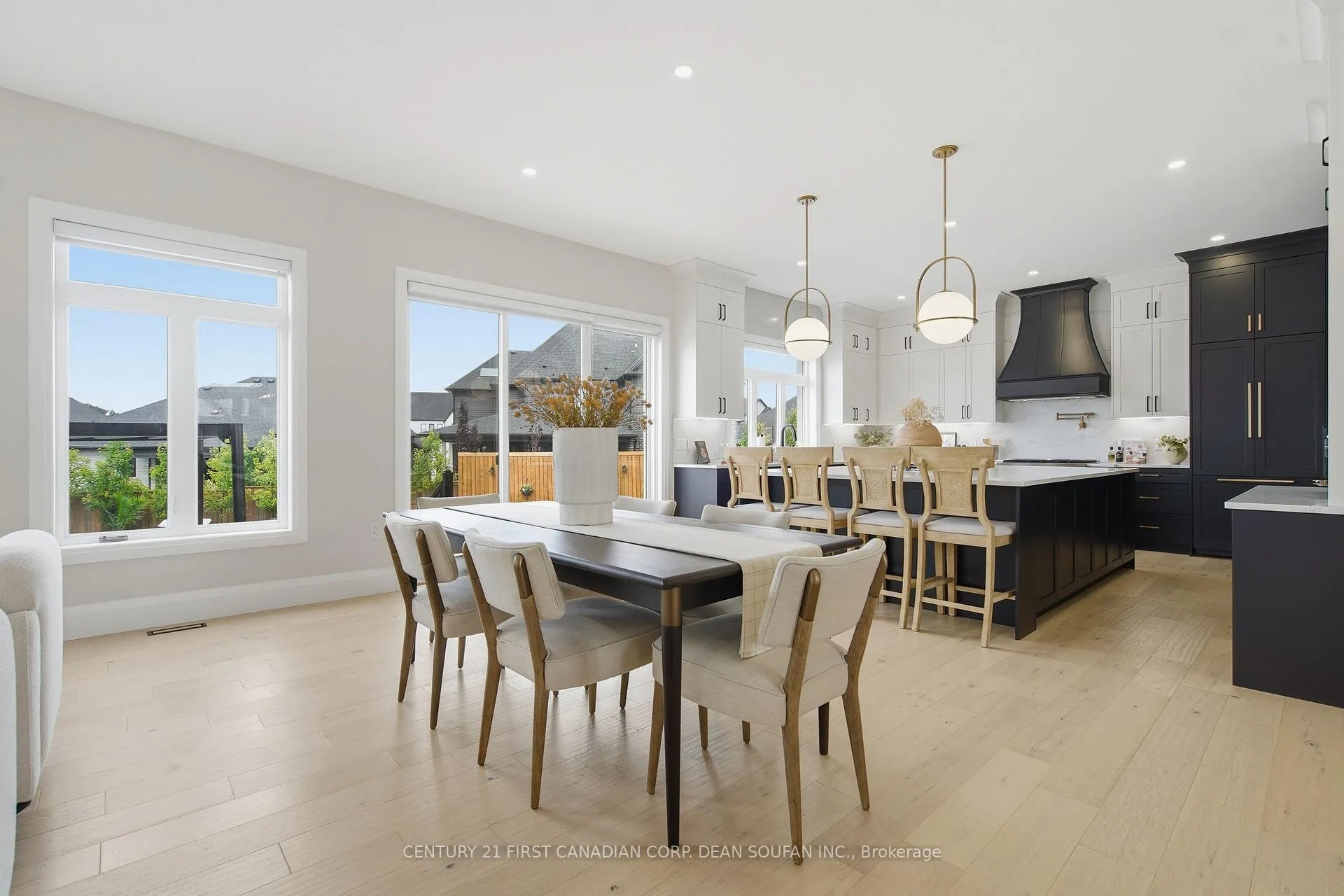 Photo 9 of 7525 Silver Creek Crescent, London, South V — HOMEH
