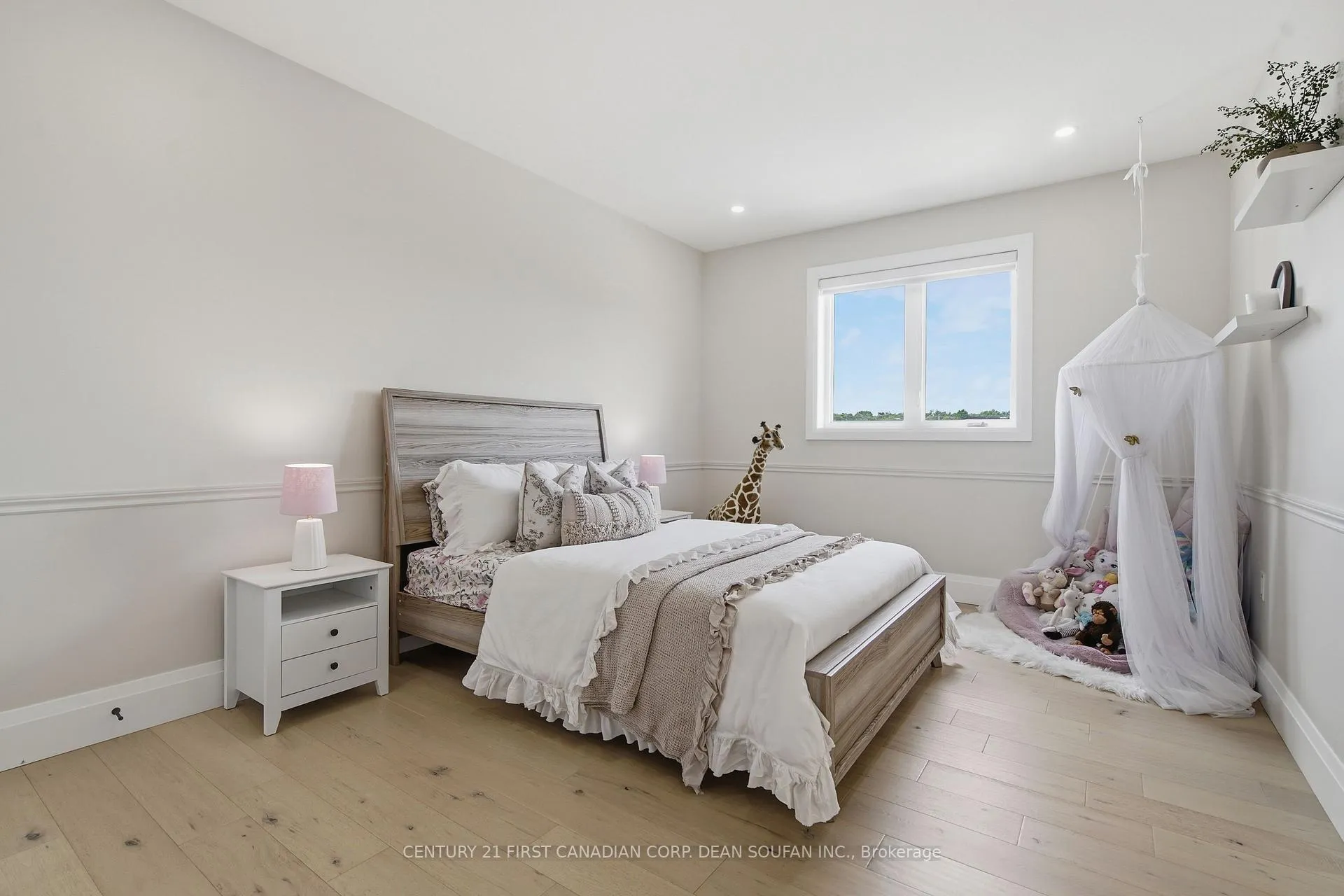 Photo 29 of 7525 Silver Creek Crescent, London, South V — HOMEH