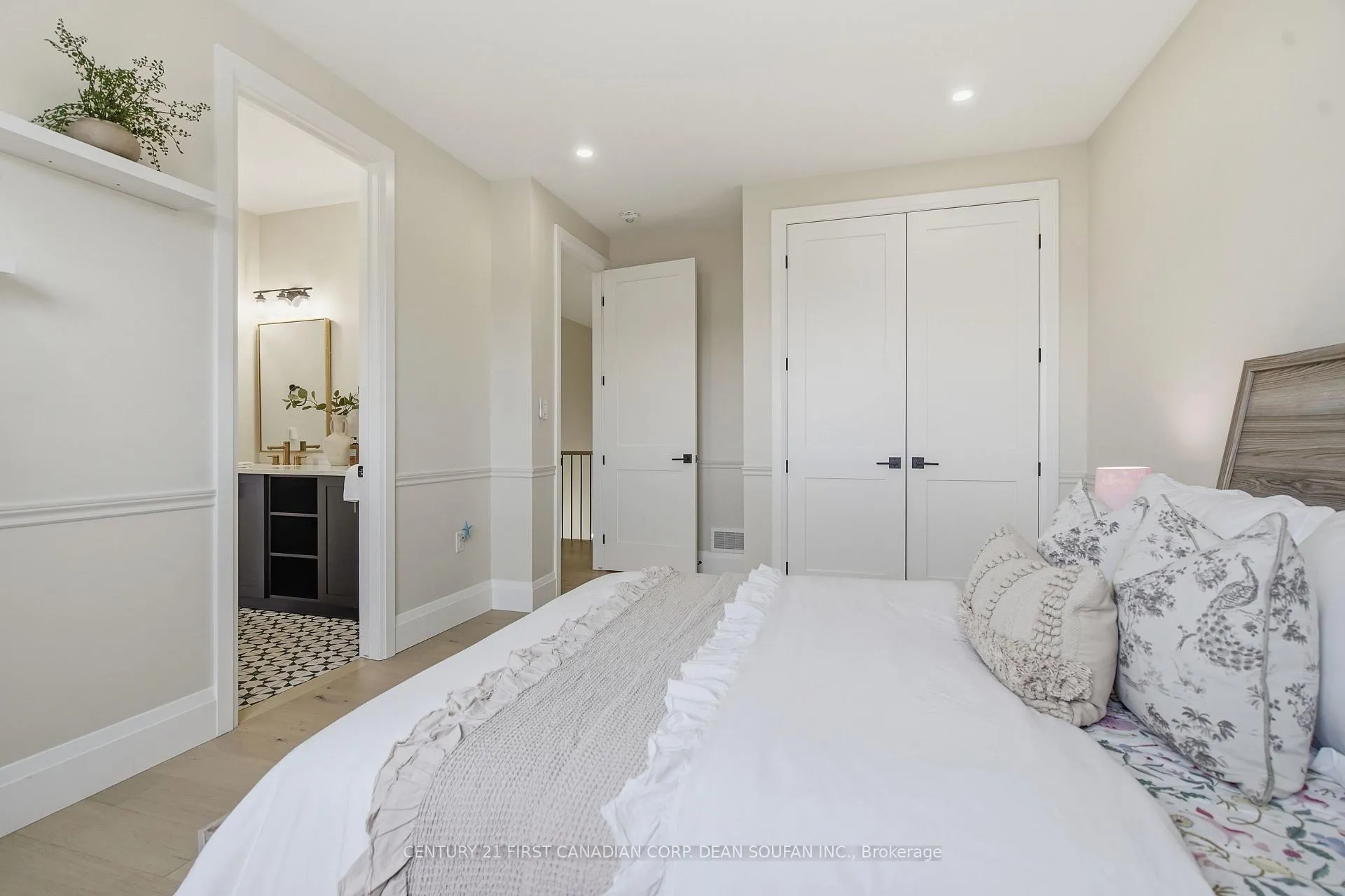 Photo 30 of 7525 Silver Creek Crescent, London, South V — HOMEH