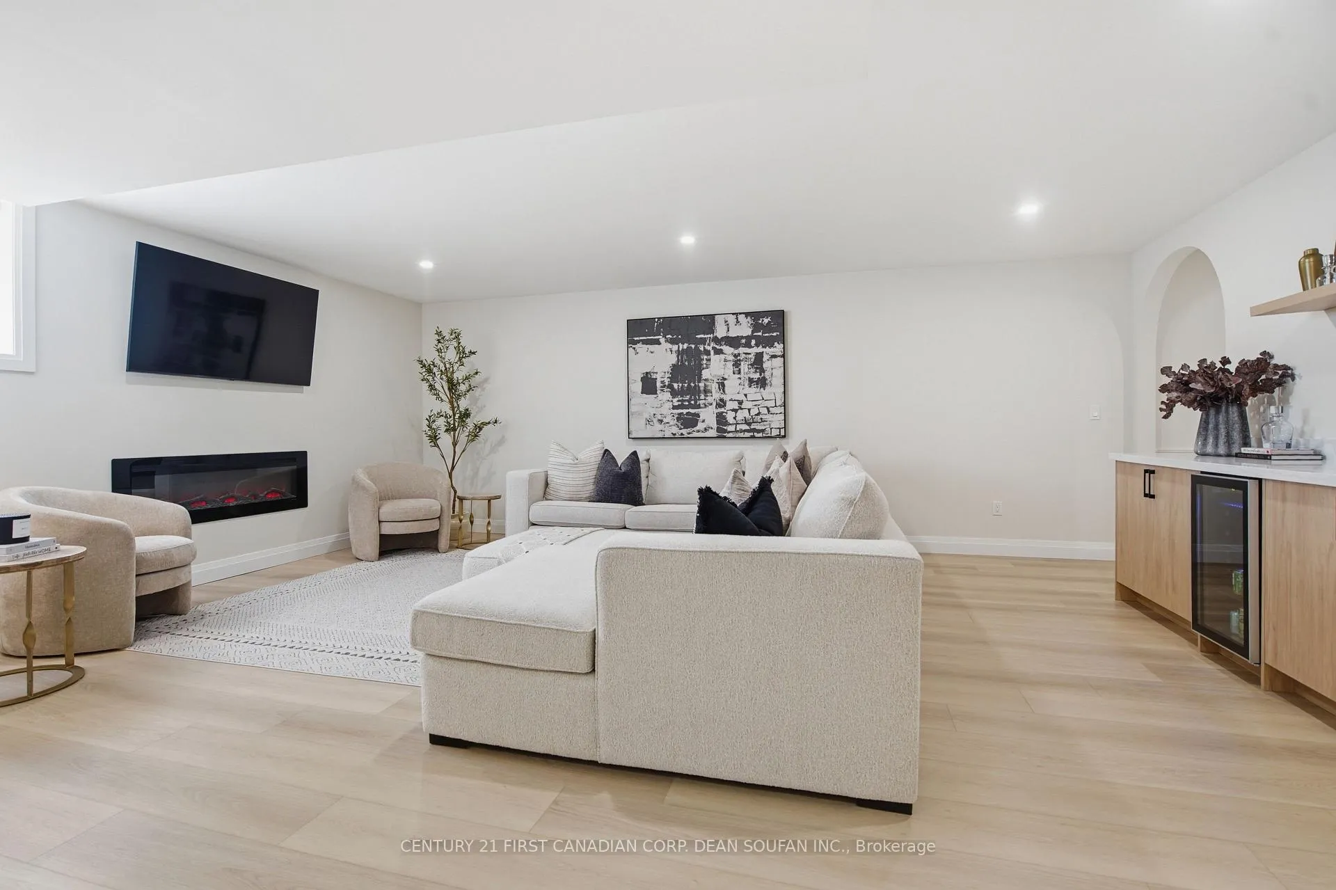 Photo 34 of 7525 Silver Creek Crescent, London, South V — HOMEH