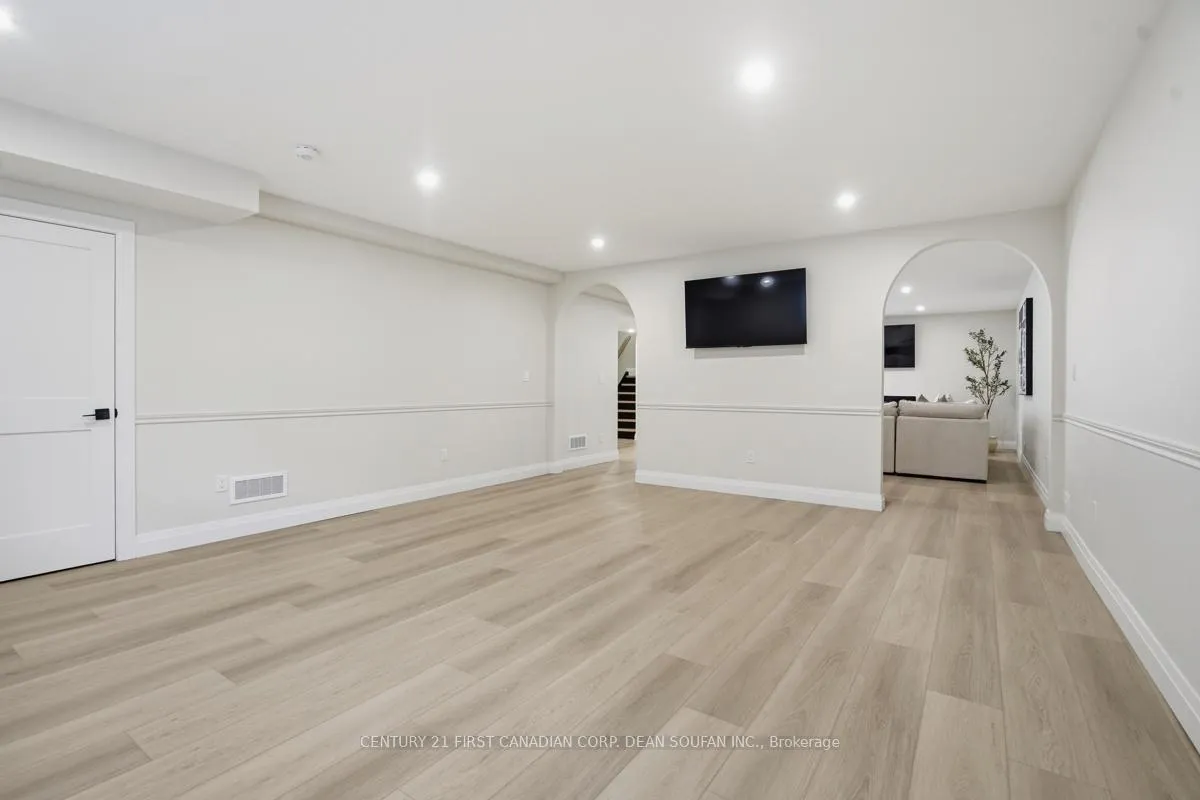 Photo 37 of 7525 Silver Creek Crescent, London, South V — HOMEH