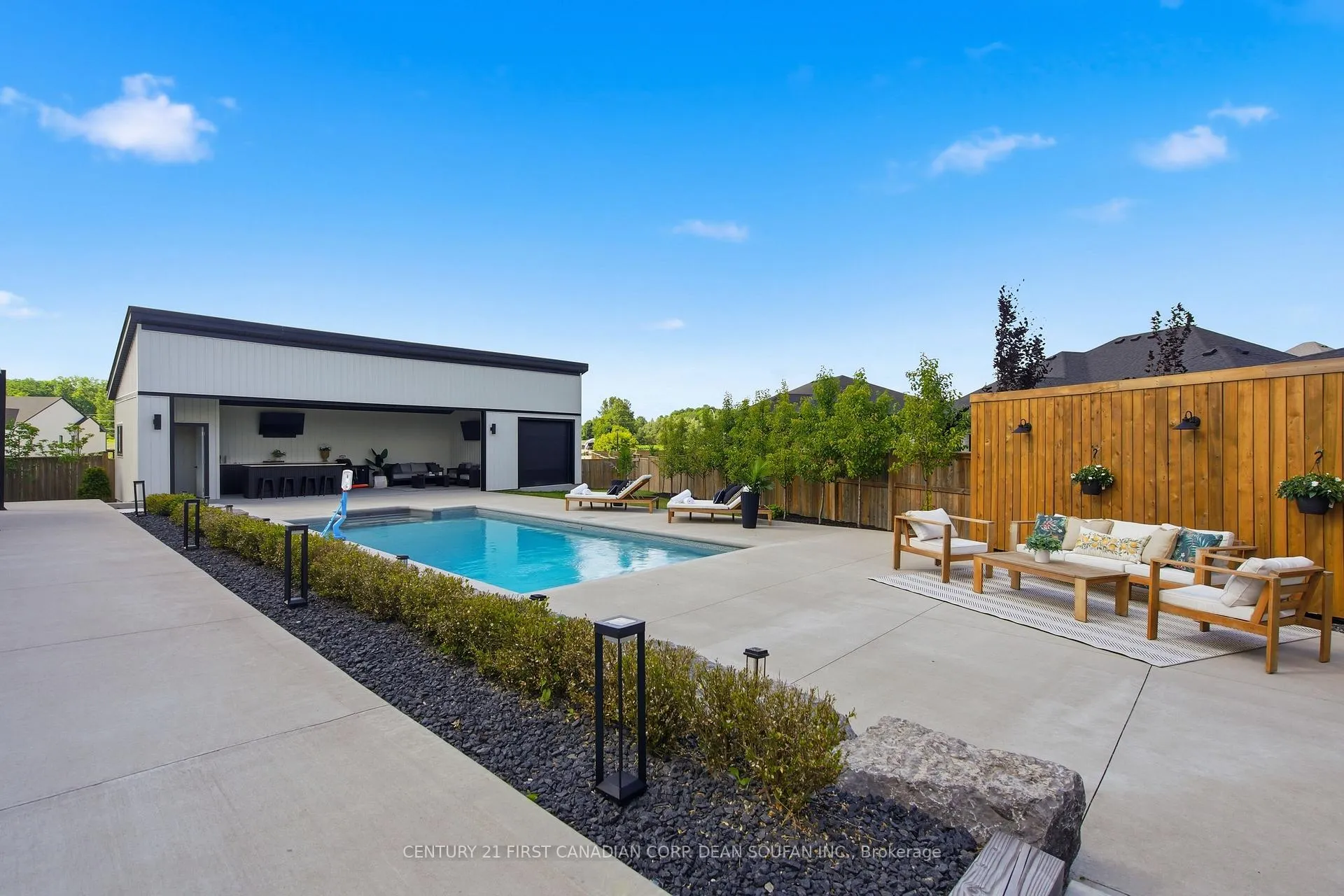 Photo 41 of 7525 Silver Creek Crescent, London, South V — HOMEH