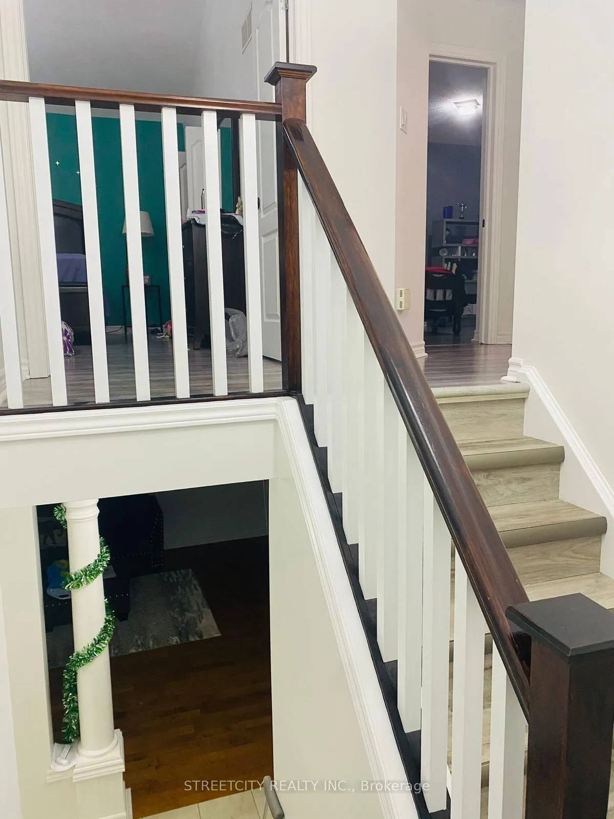 Photo 9 of 1751 Coronation Drive, London, North E — HOMEH