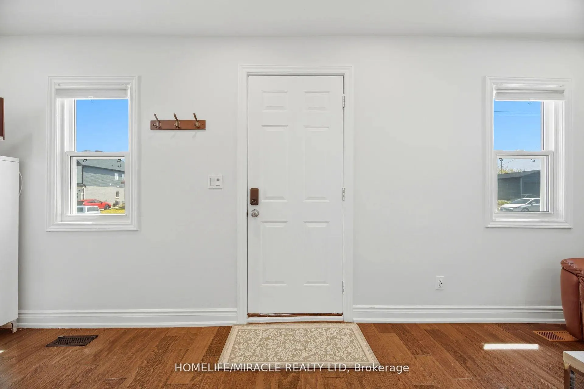 Photo 5 of 71 Beland Avenue N, Hamilton, McQuesten — HOMEH