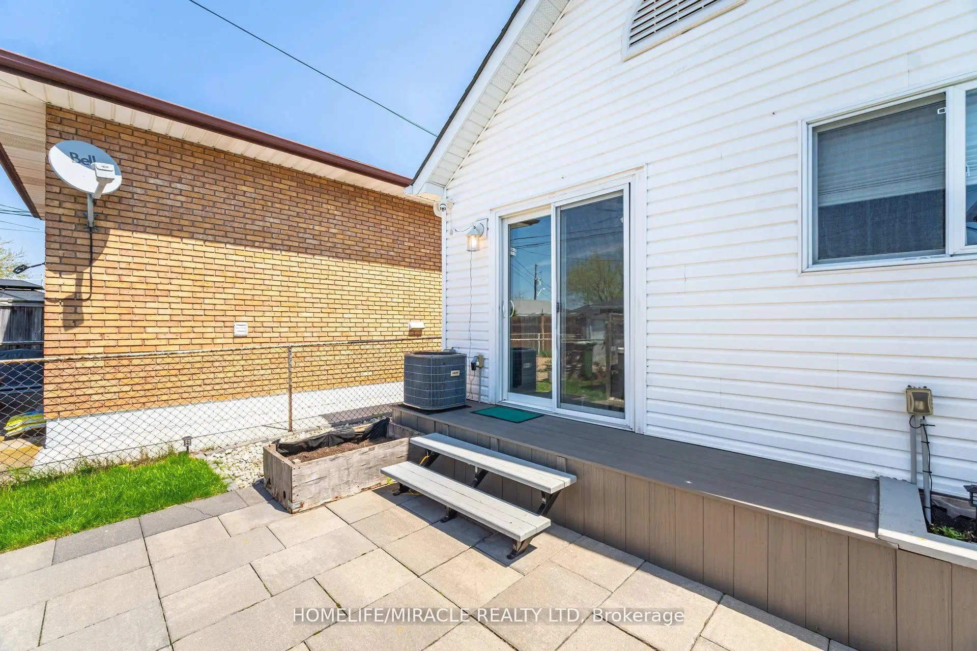Photo 27 of 71 Beland Avenue N, Hamilton, McQuesten — HOMEH