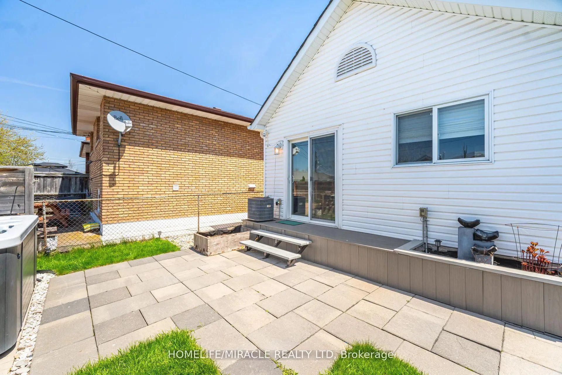 Photo 28 of 71 Beland Avenue N, Hamilton, McQuesten — HOMEH