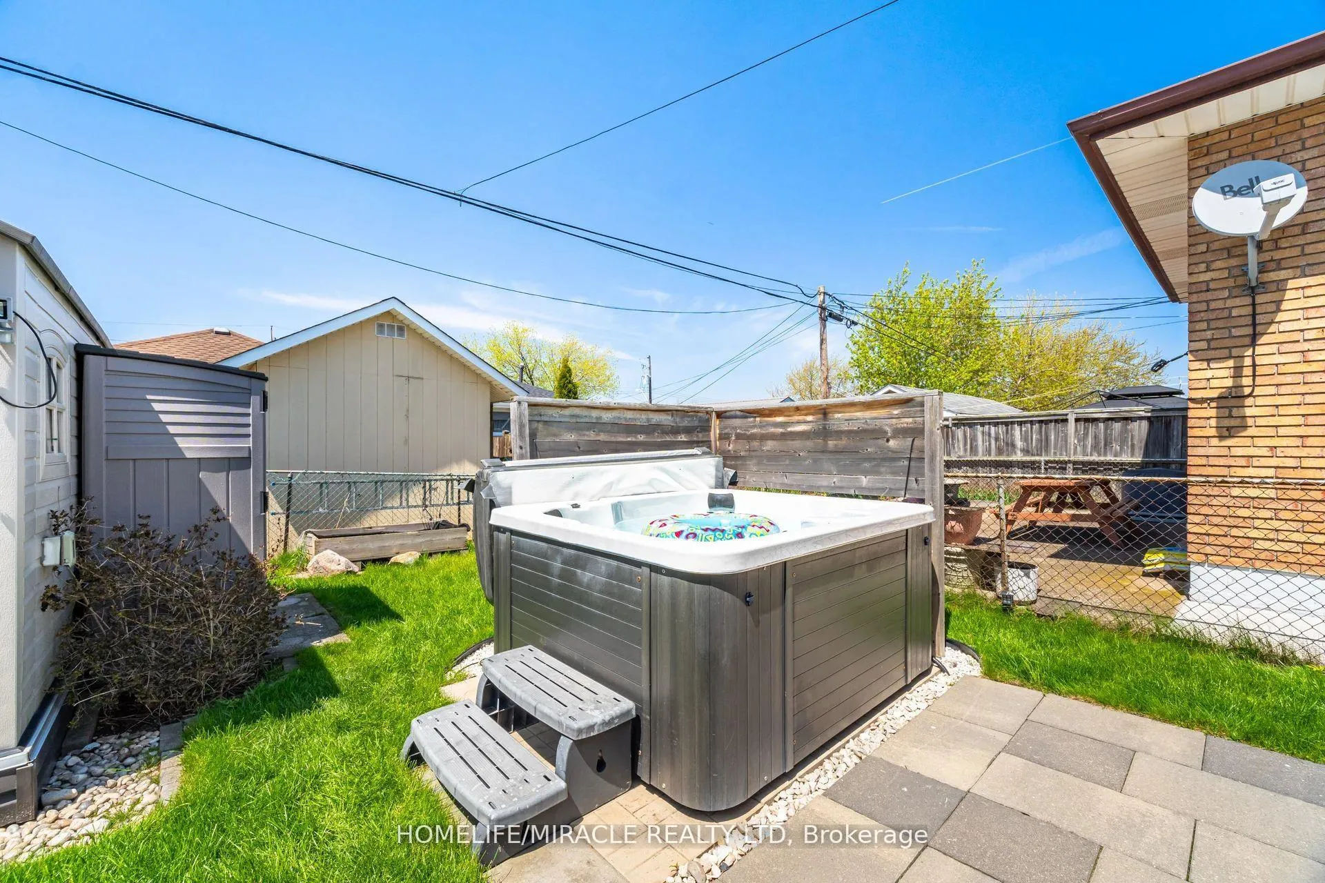 Photo 32 of 71 Beland Avenue N, Hamilton, McQuesten — HOMEH