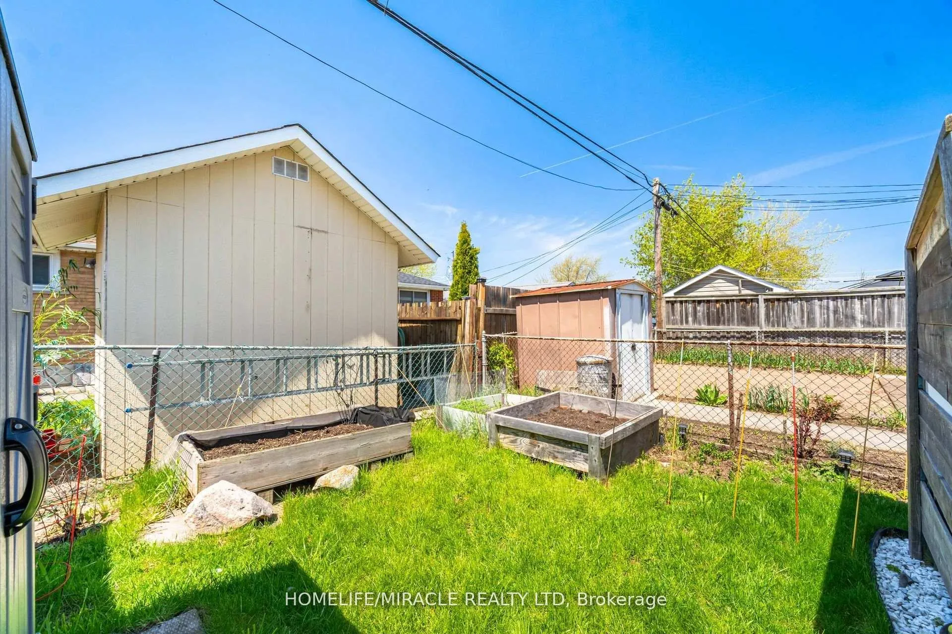 Photo 33 of 71 Beland Avenue N, Hamilton, McQuesten — HOMEH