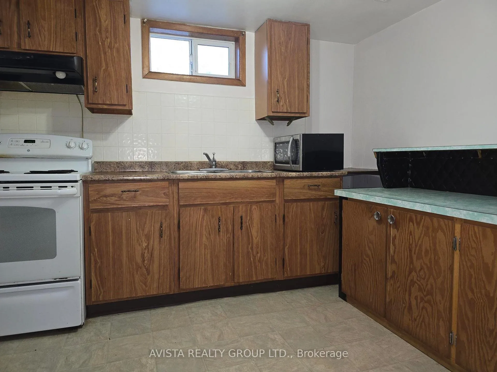 Photo 24 of 205 Edward St North, Thunder Bay, Edgewater Park — HOMEH
