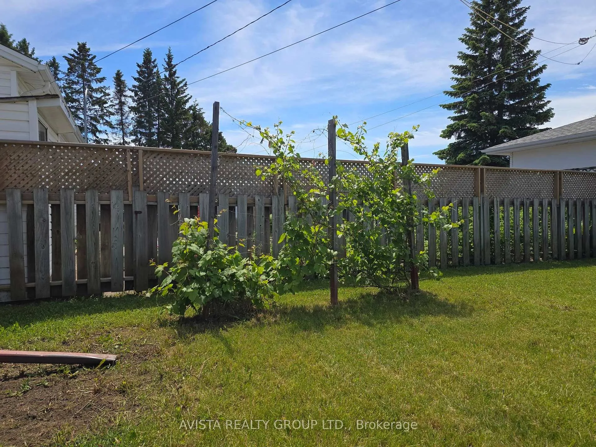 Photo 33 of 205 Edward St North, Thunder Bay, Edgewater Park — HOMEH