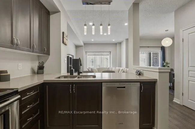 Photo 6 of 4128 Palermo Common, Burlington, Shoreacres — HOMEH