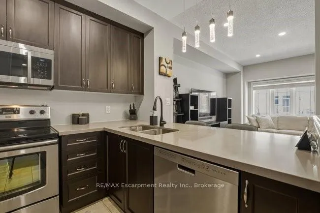Photo 7 of 4128 Palermo Common, Burlington, Shoreacres — HOMEH