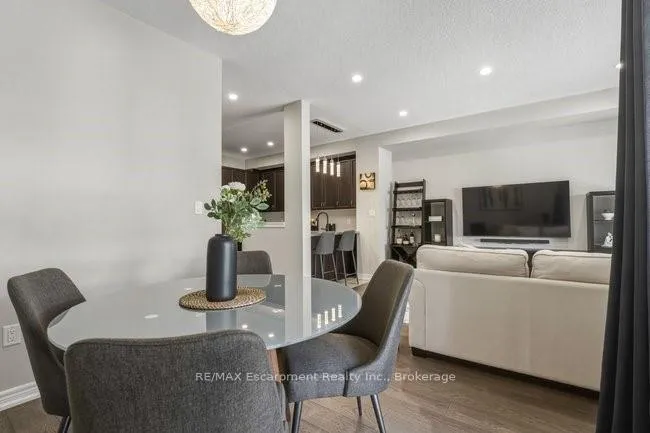 Photo 13 of 4128 Palermo Common, Burlington, Shoreacres — HOMEH