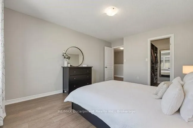 Photo 19 of 4128 Palermo Common, Burlington, Shoreacres — HOMEH