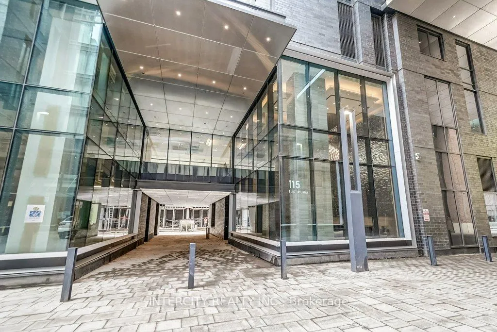 Photo 2 of Unit 4806, 115 Blue Jays Way, Toronto, Waterfront Communities — HOMEH
