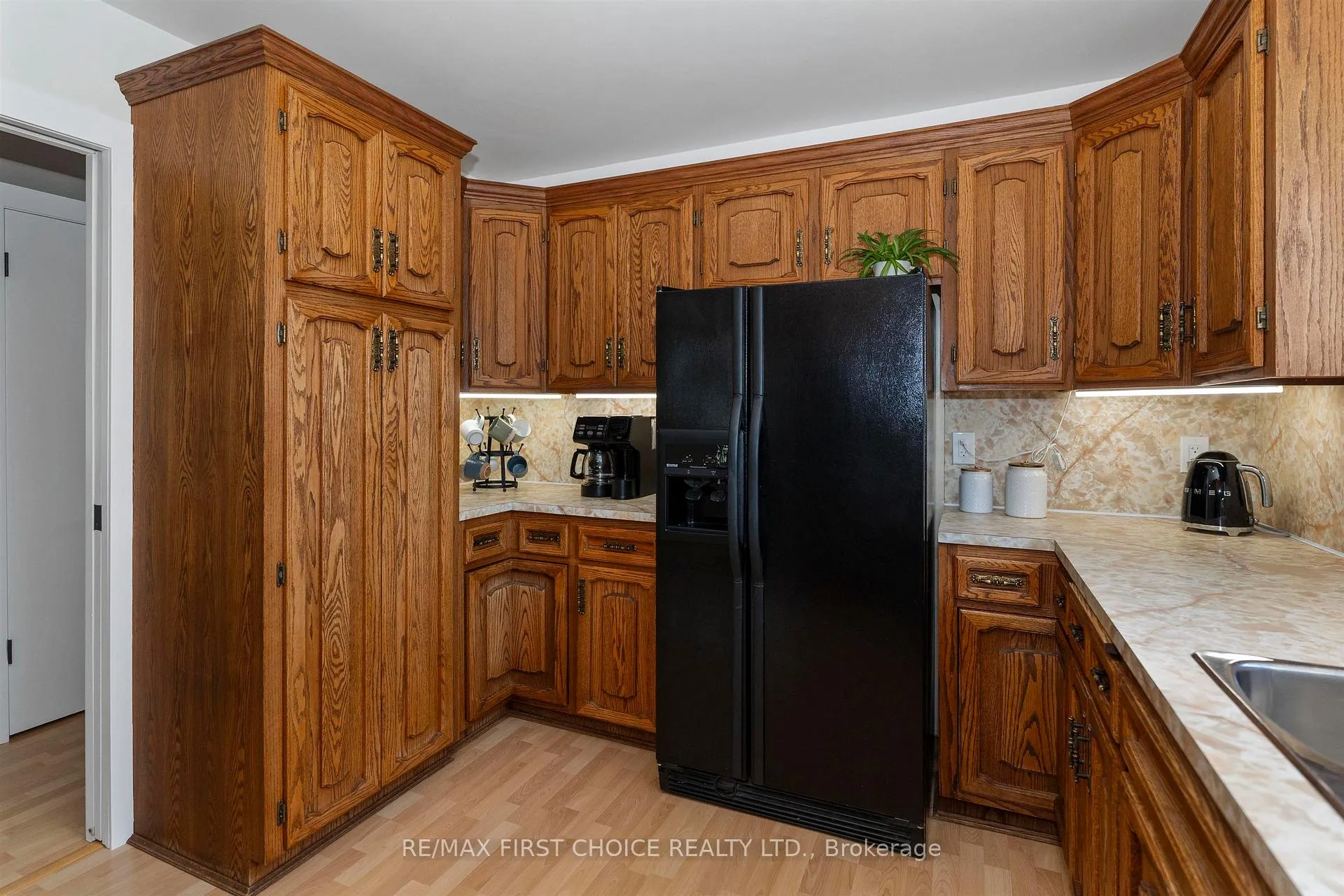 Photo 14 of 103 Welland Street, Thunder Bay, County Park — HOMEH
