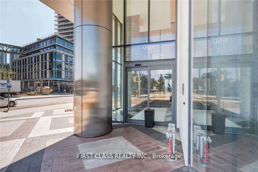 Photo 3 of Unit 5103, 950 Portage Parkway, Vaughan, Concord — HOMEH