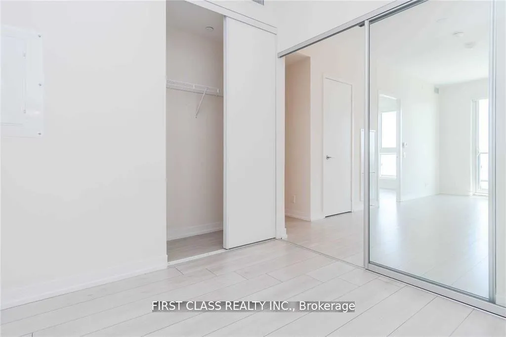 Photo 5 of Unit 5103, 950 Portage Parkway, Vaughan, Concord — HOMEH