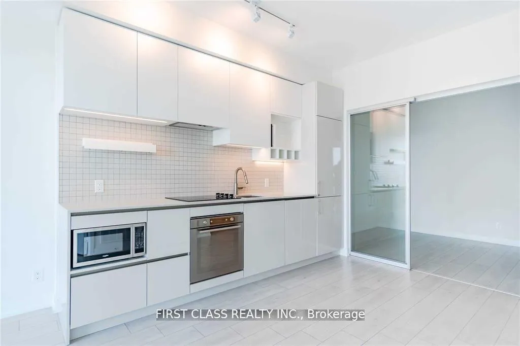 Photo 9 of Unit 5103, 950 Portage Parkway, Vaughan, Concord — HOMEH